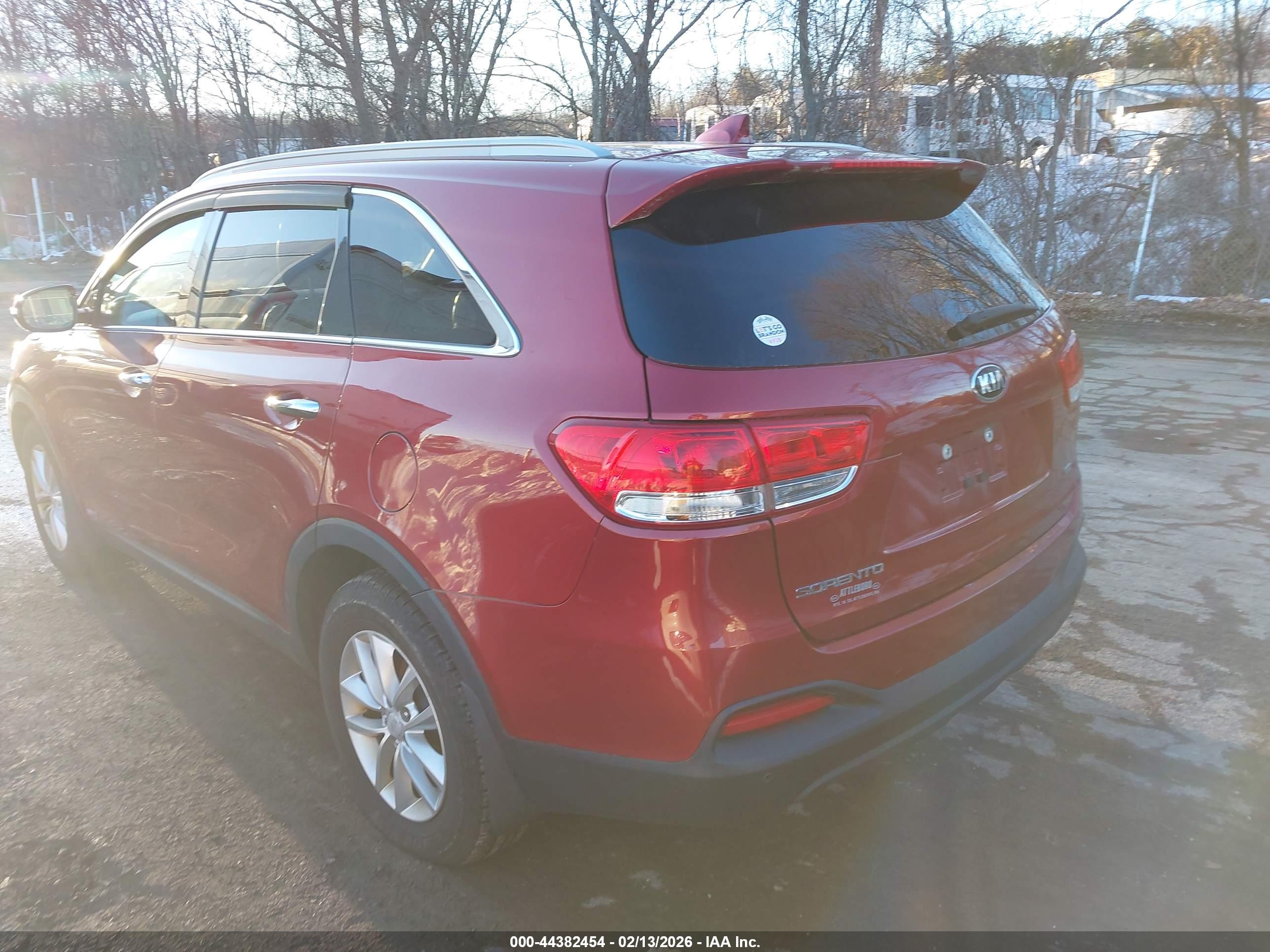 KIA SORENTO image 3