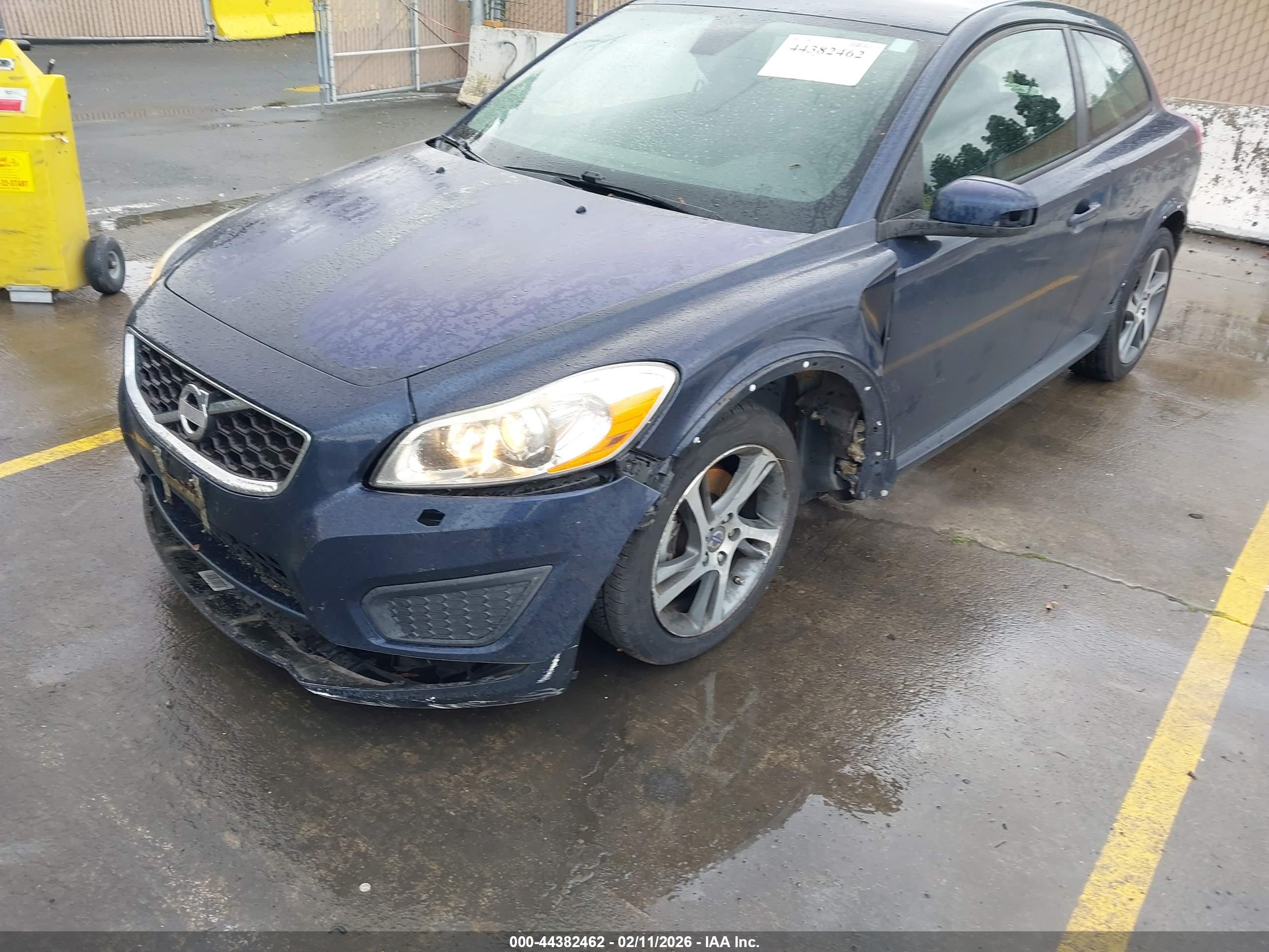 VOLVO C30 image 6
