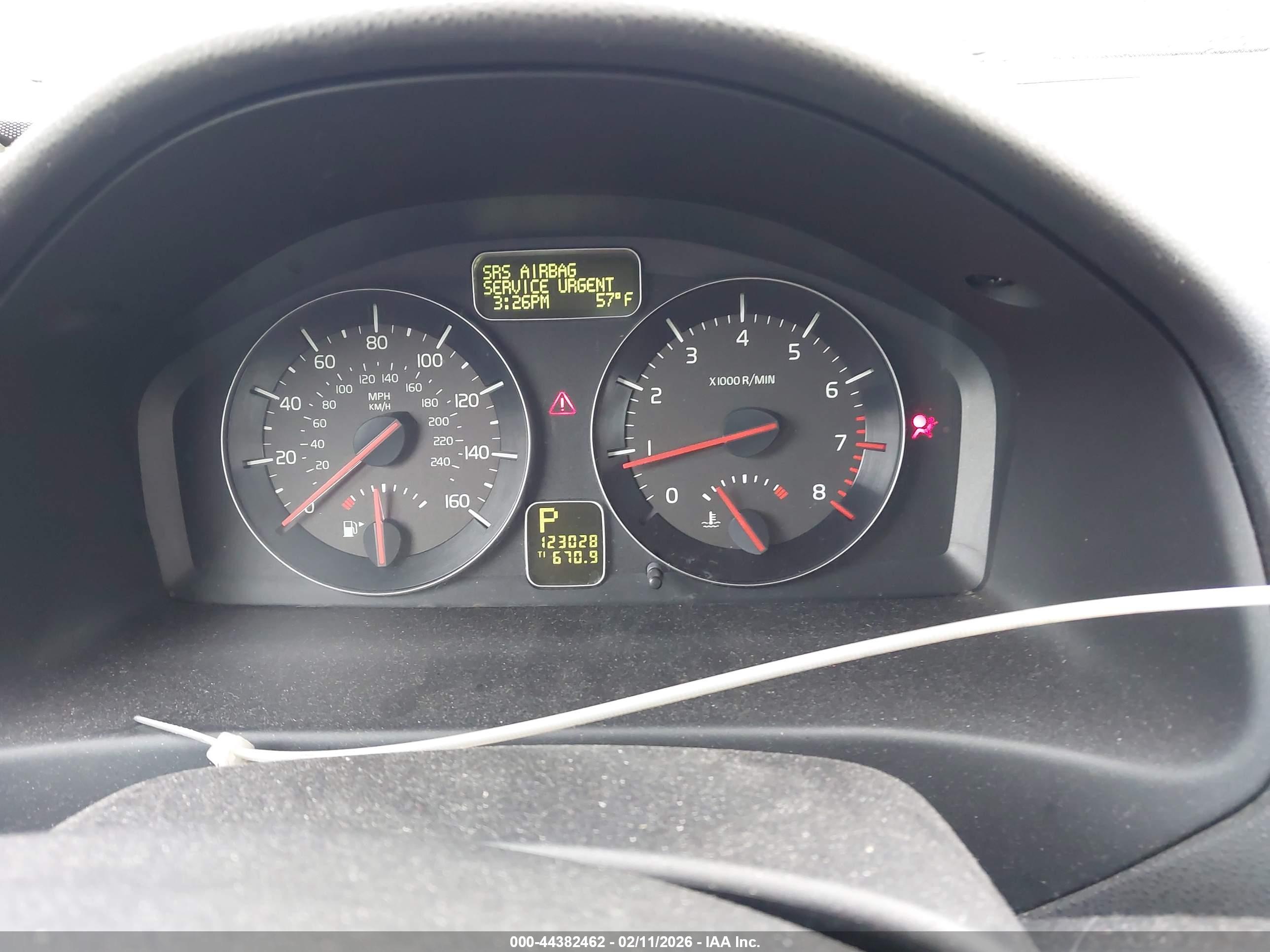 VOLVO C30 image 7