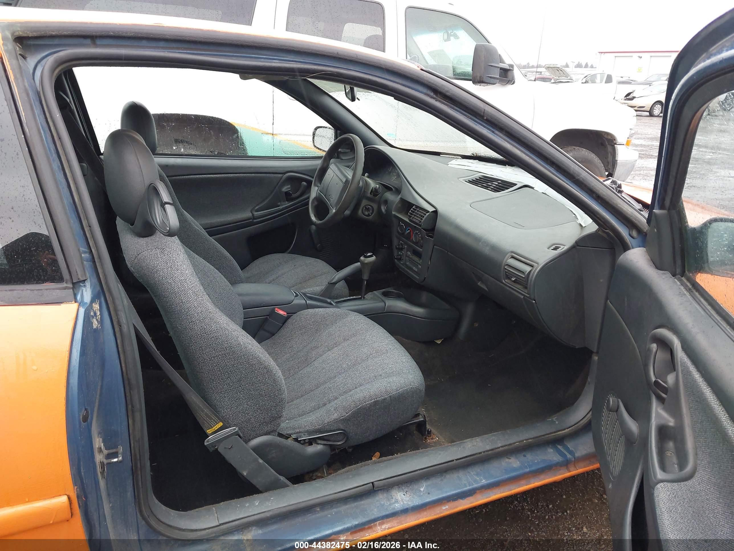 CHEVROLET CAVALIER image 5