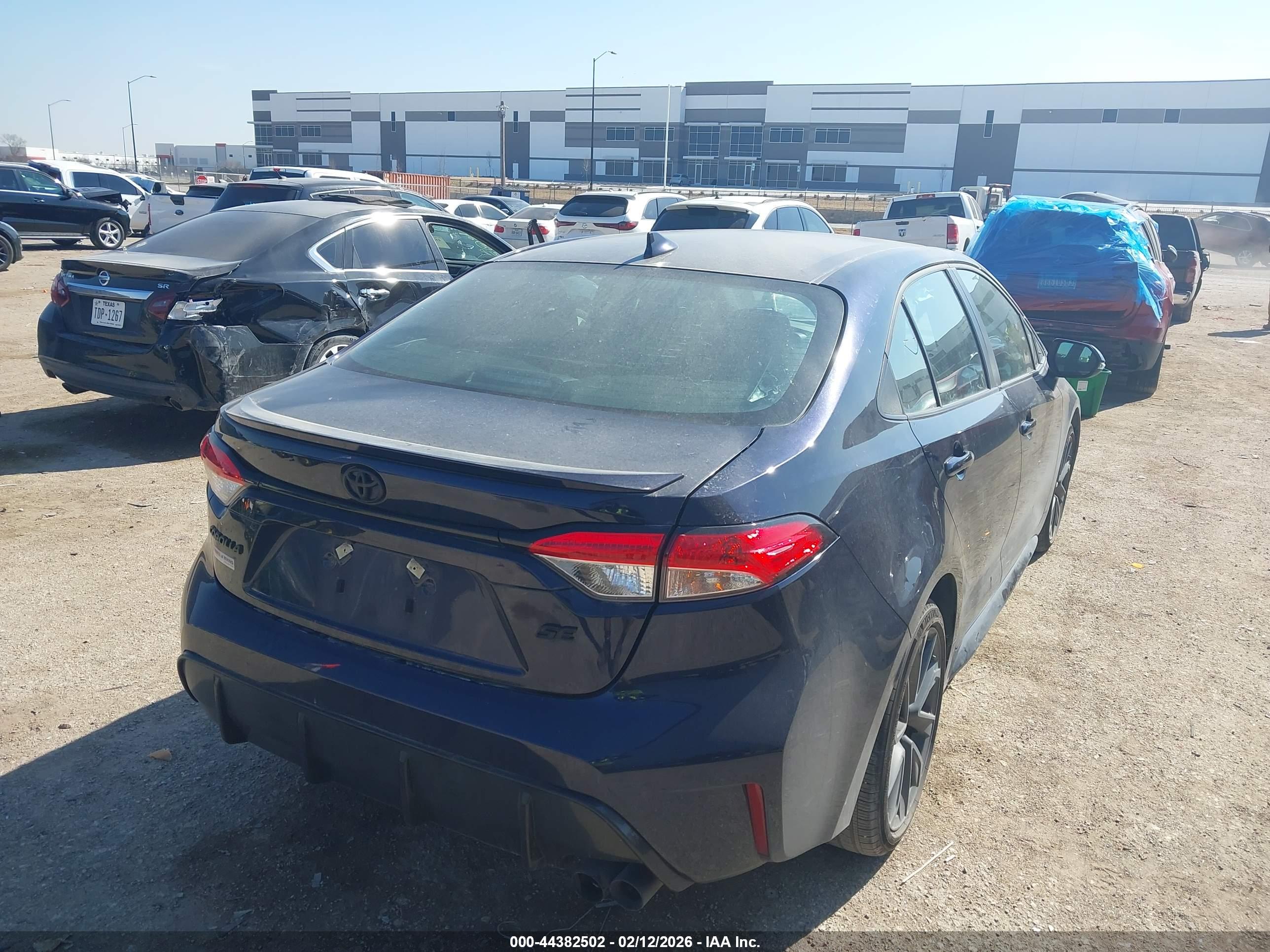 TOYOTA COROLLA image 4