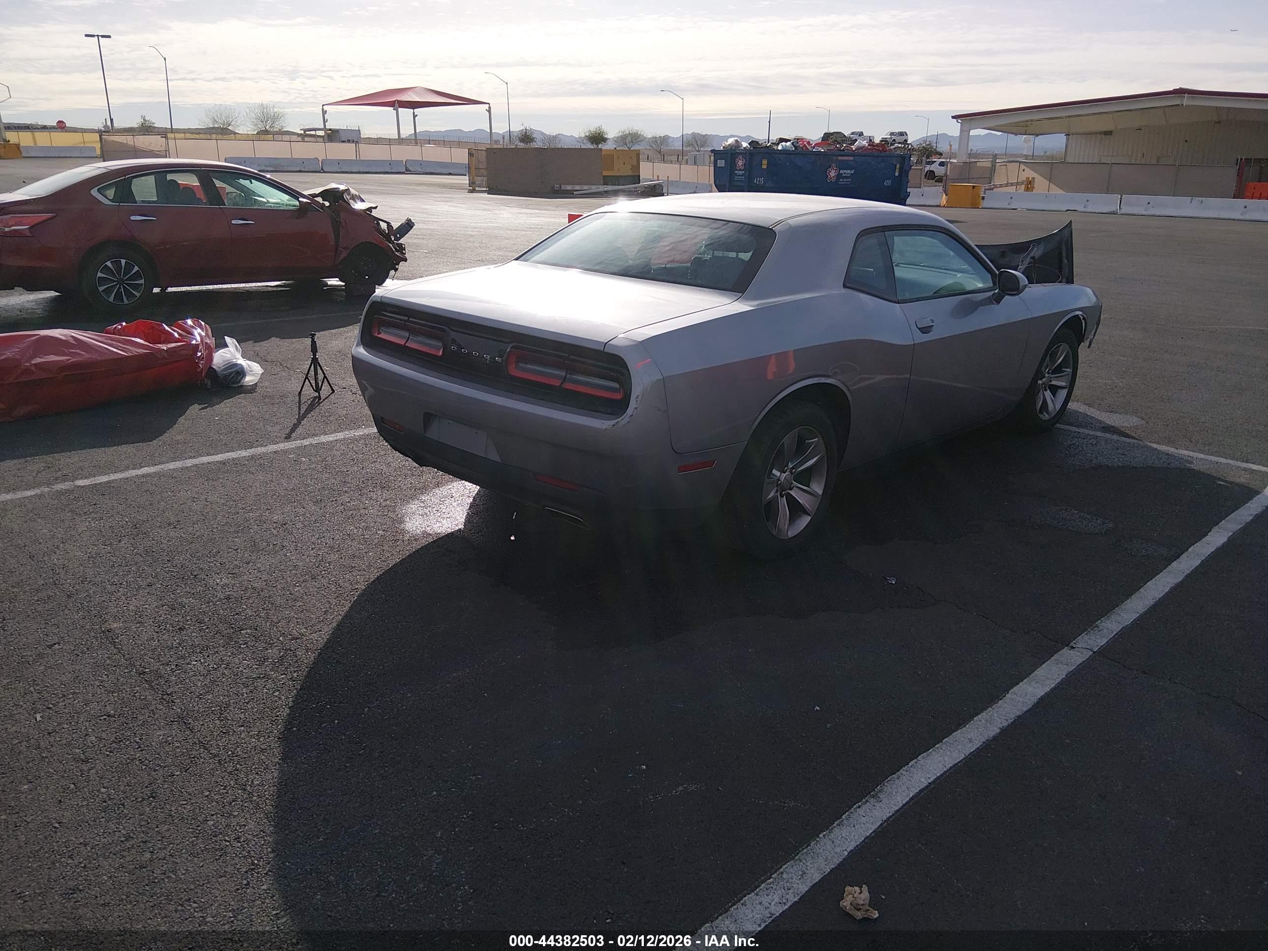 DODGE CHALLENGER image 4