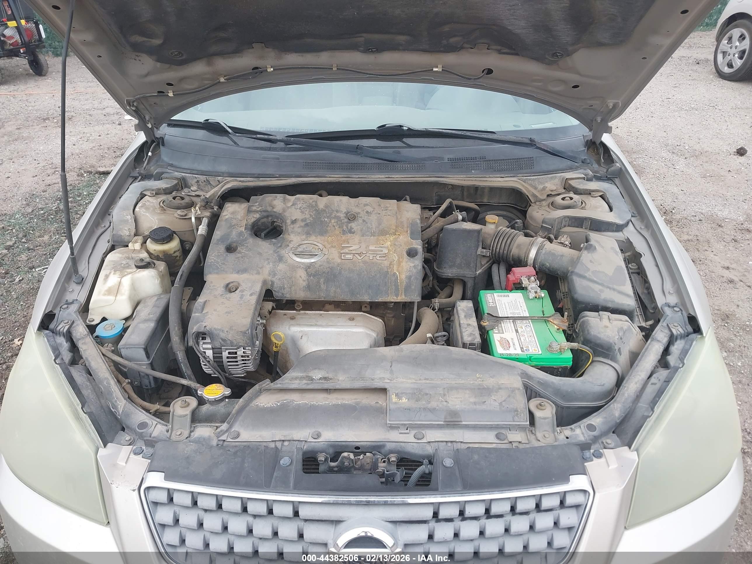 NISSAN ALTIMA image 10