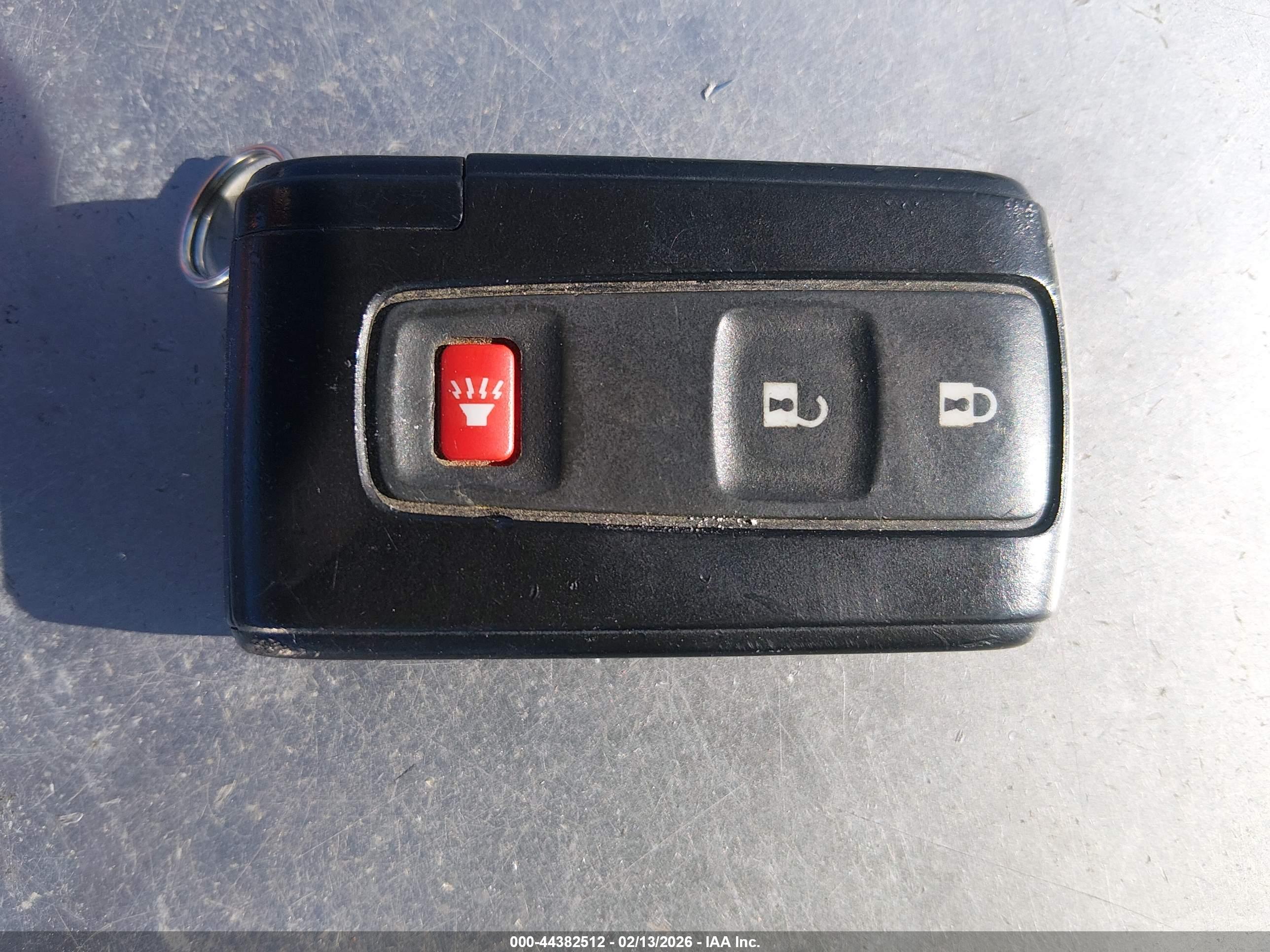 TOYOTA PRIUS image 11