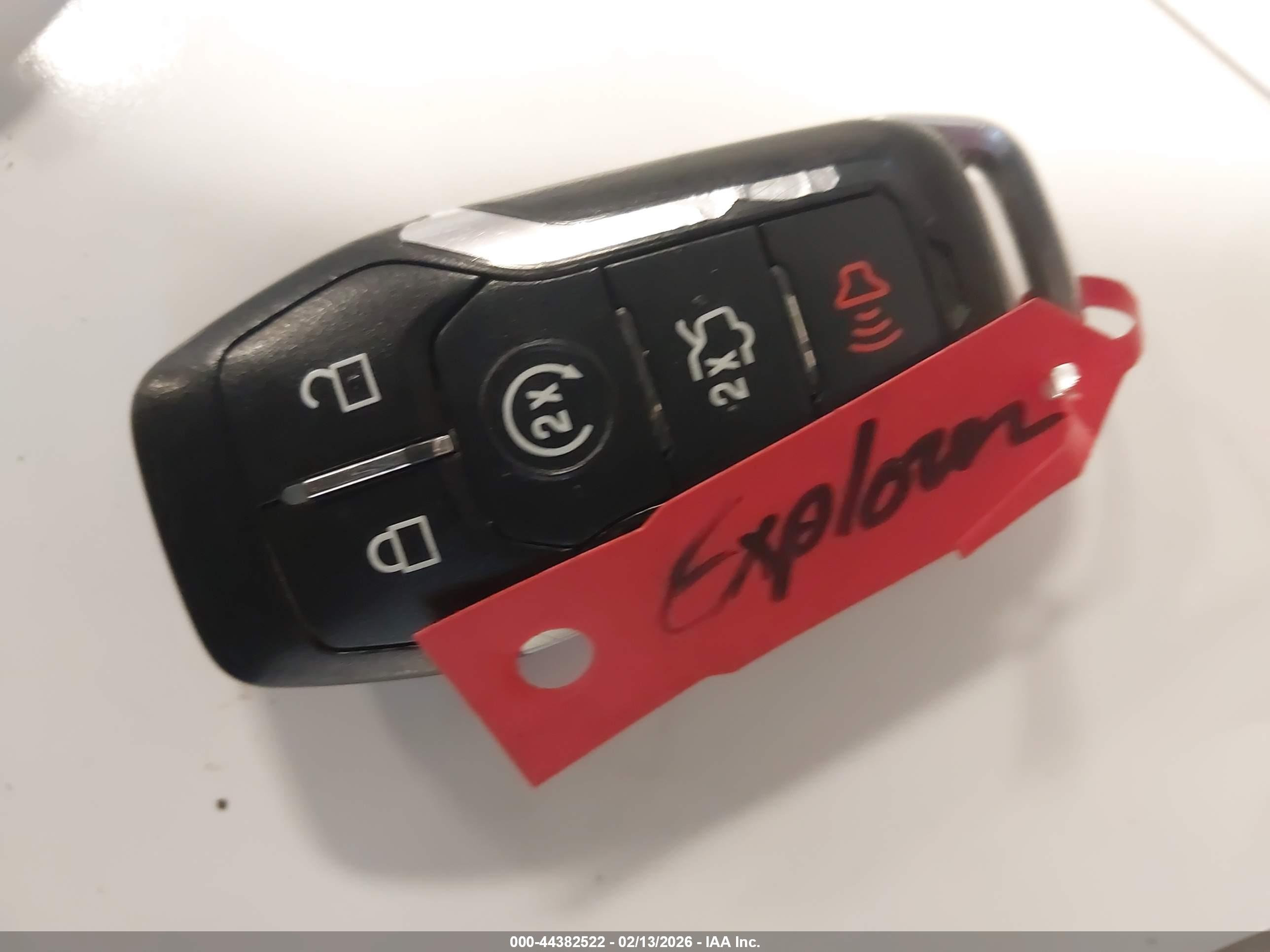 FORD EXPLORER image 11