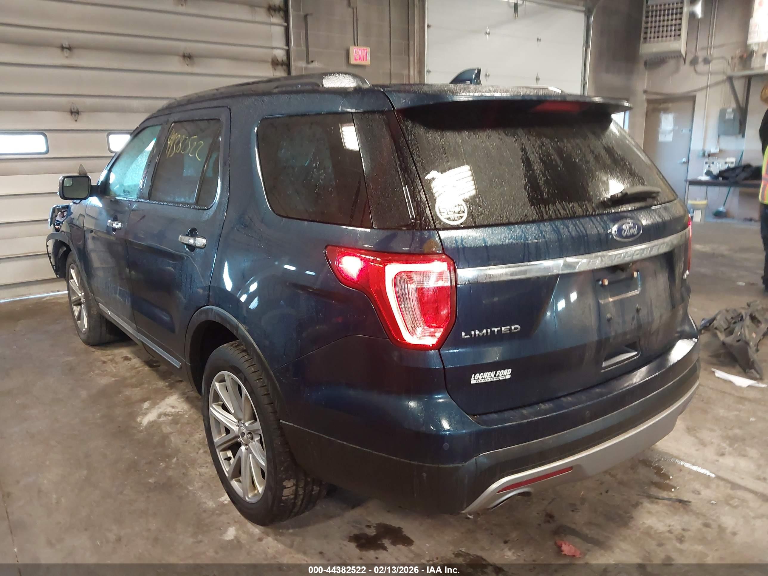 FORD EXPLORER image 3
