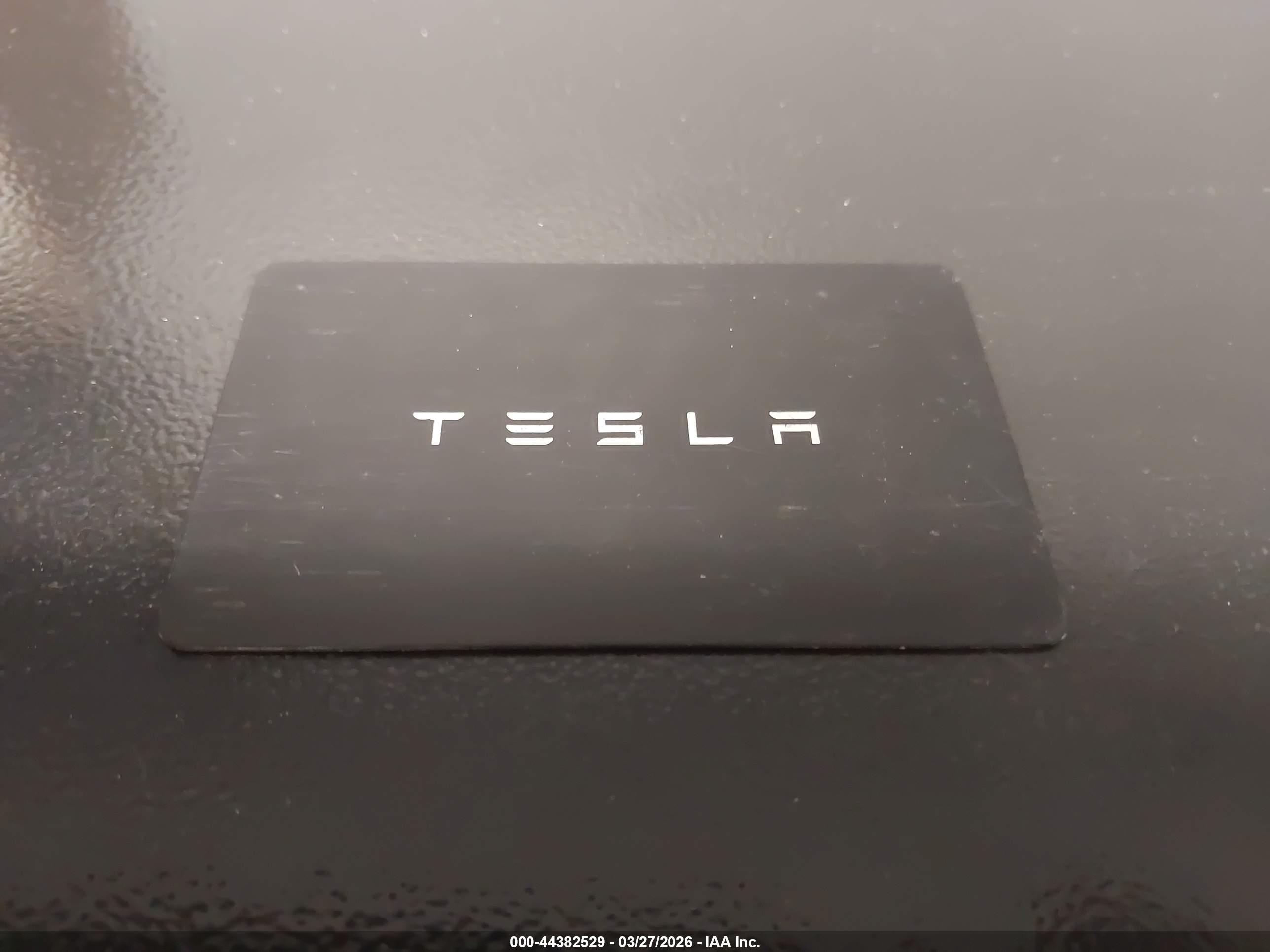 TESLA MODEL image 11