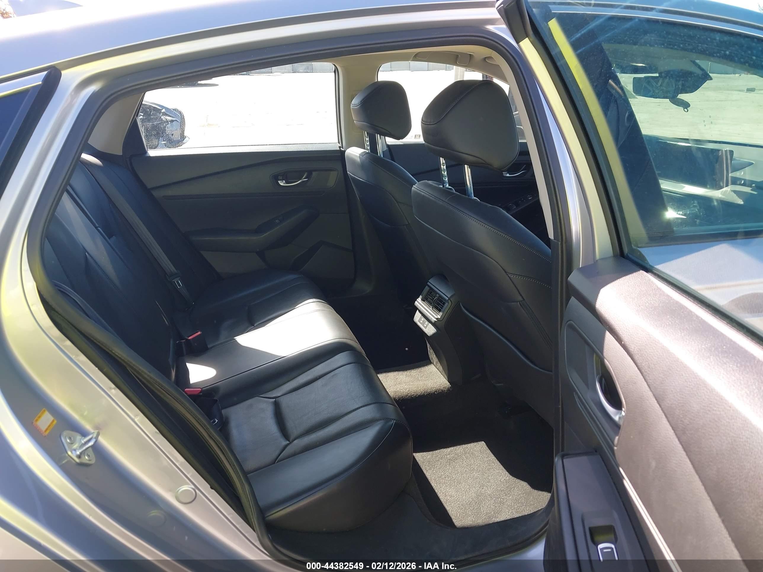 HONDA ACCORD image 8