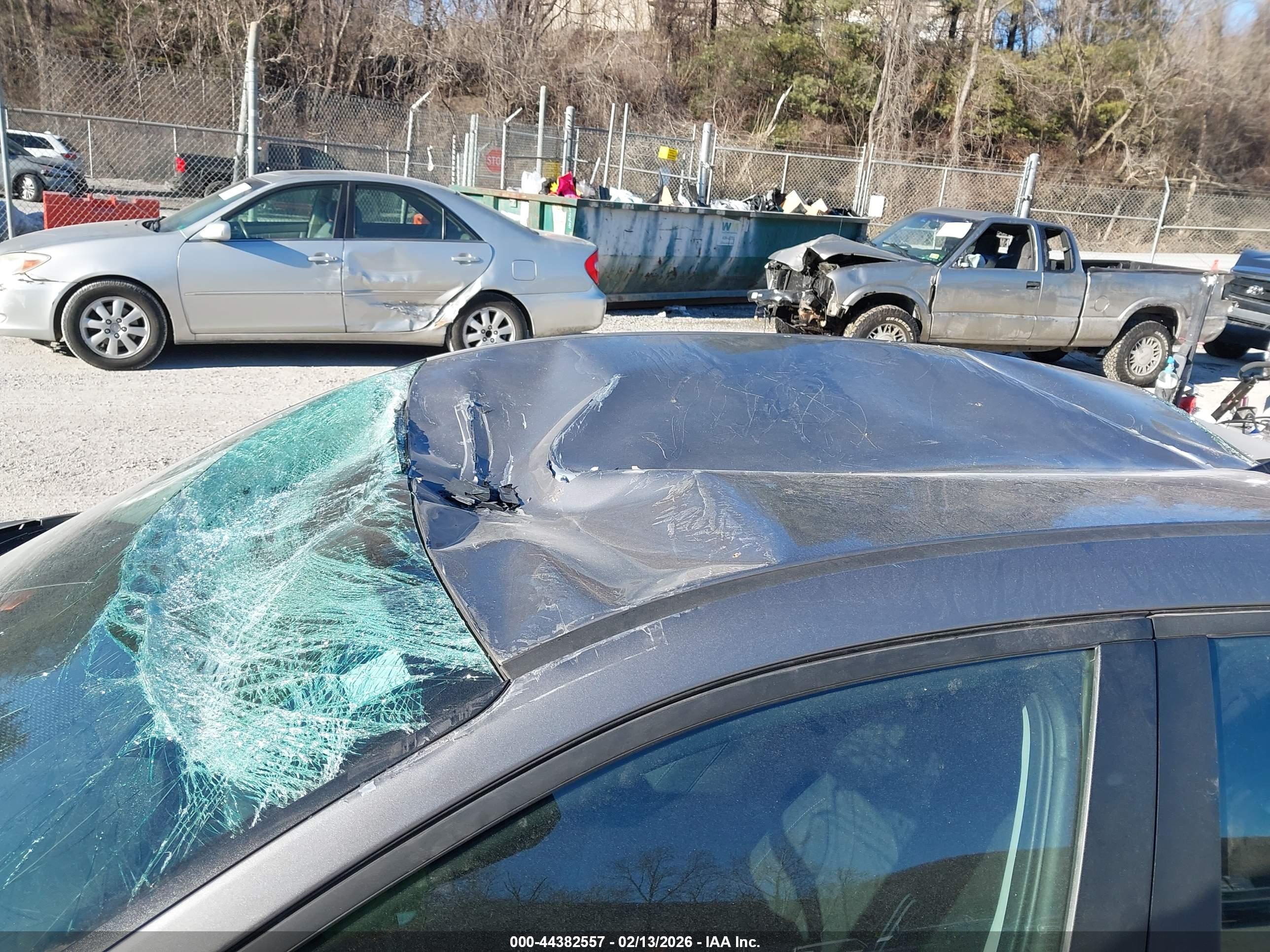 HYUNDAI ELANTRA image 6