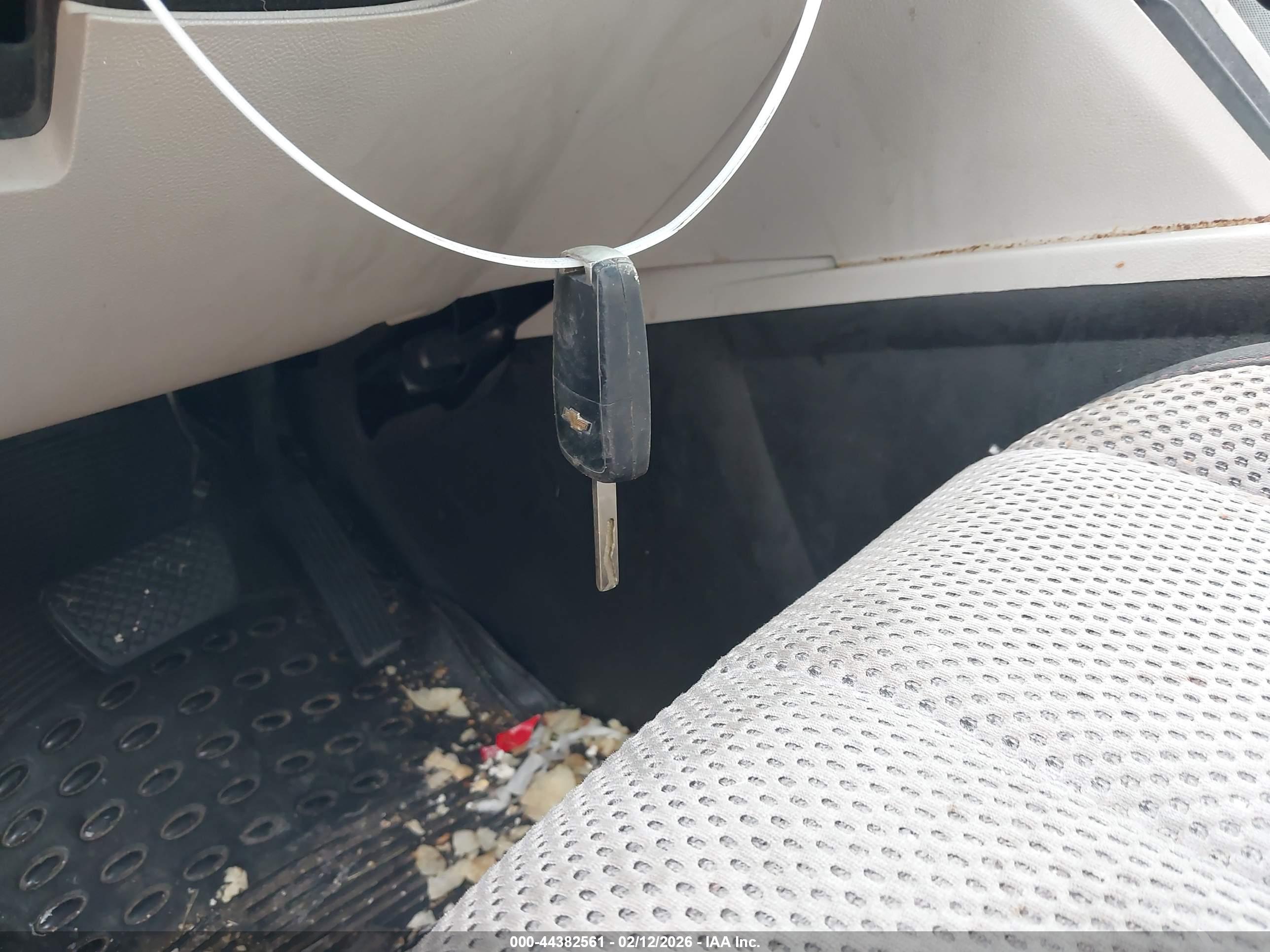 CHEVROLET EQUINOX image 11