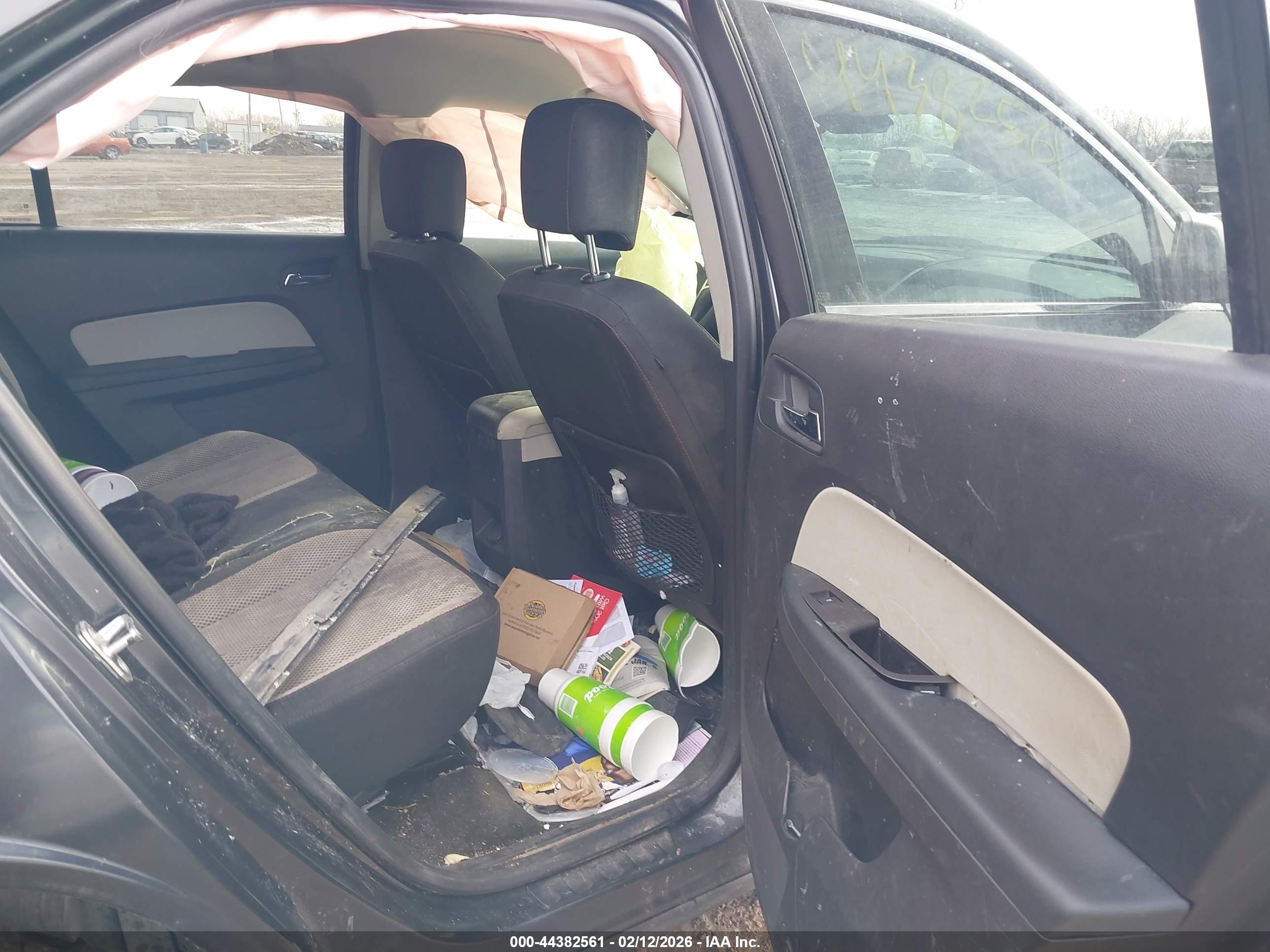 CHEVROLET EQUINOX image 8