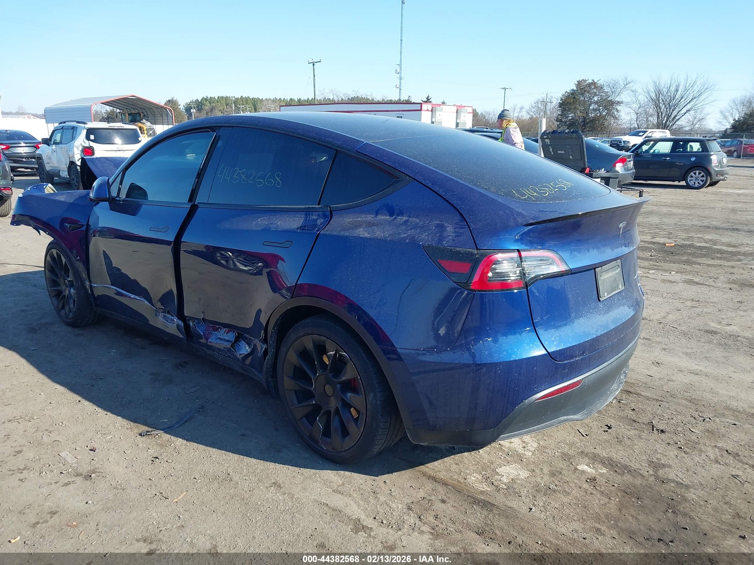 TESLA MODEL image 3