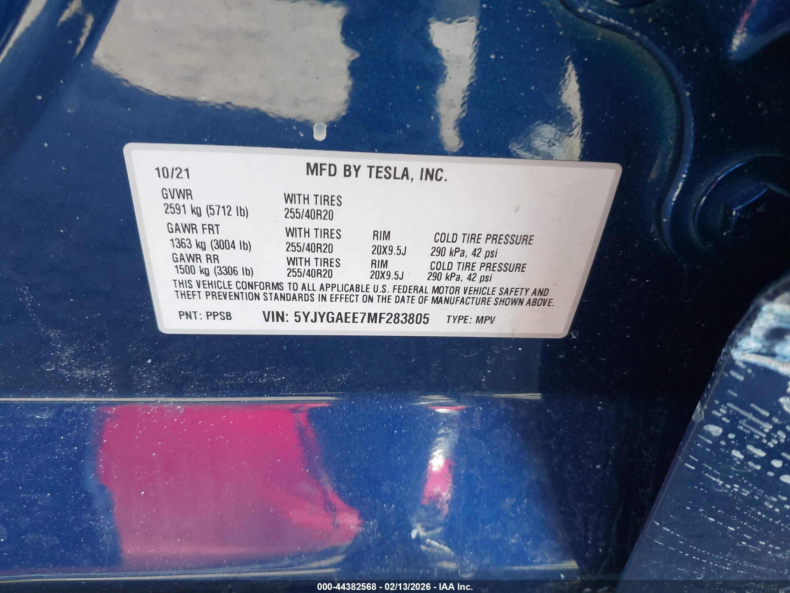 TESLA MODEL image 9