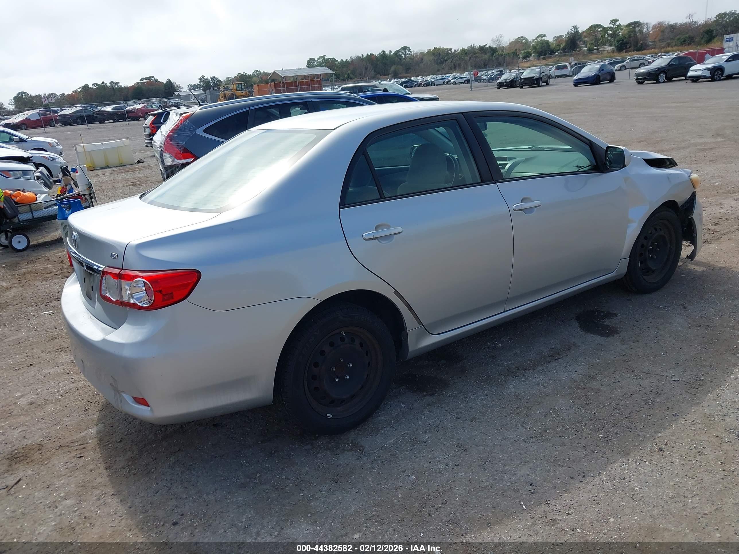 TOYOTA COROLLA image 4