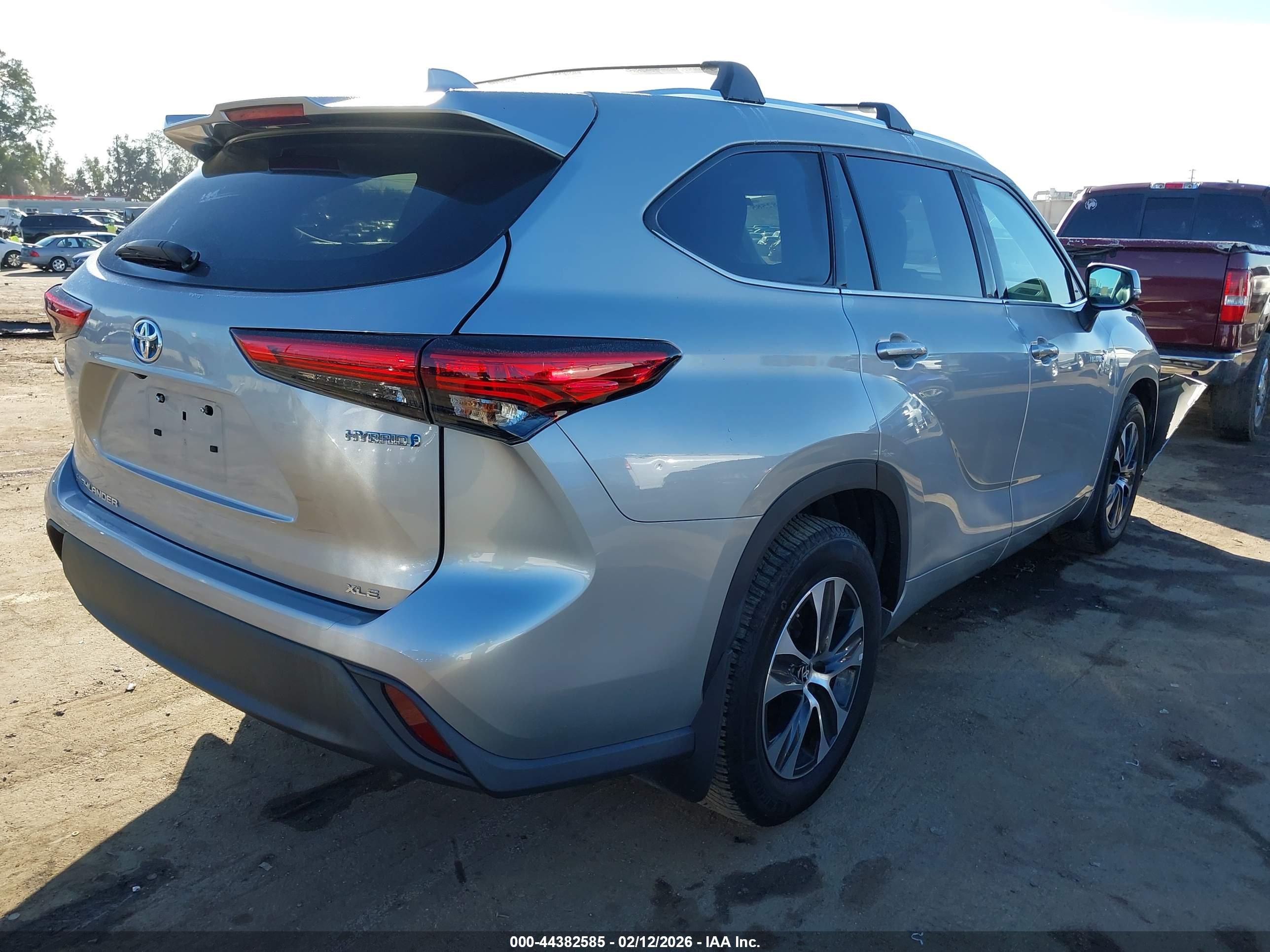 TOYOTA HIGHLANDER image 4