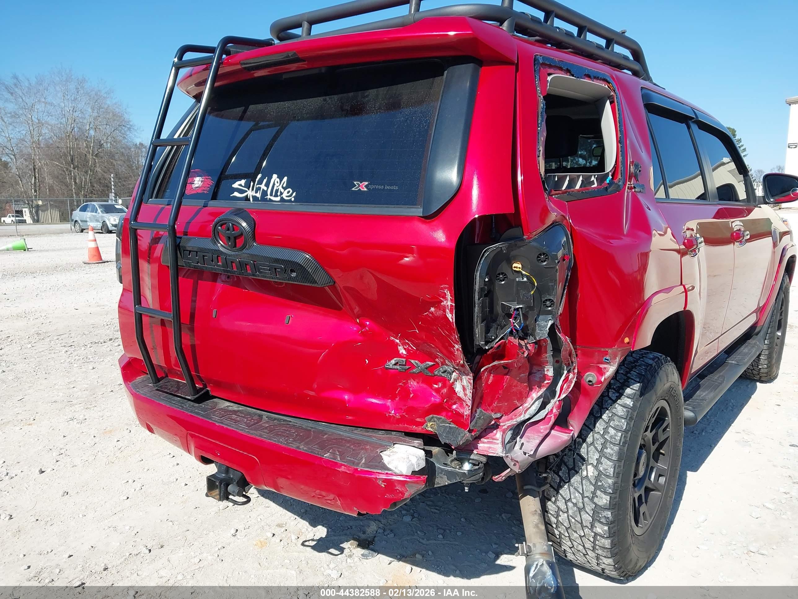 TOYOTA 4RUNNER image 6