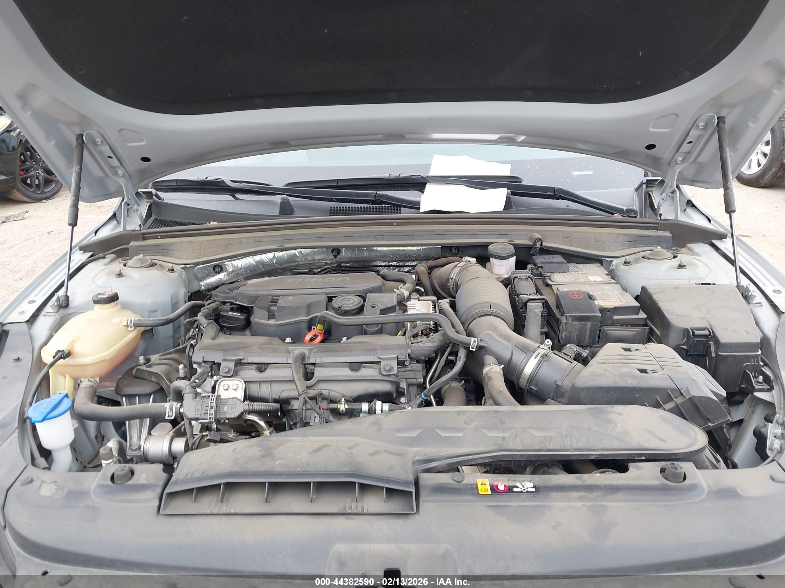 KIA K5 image 10