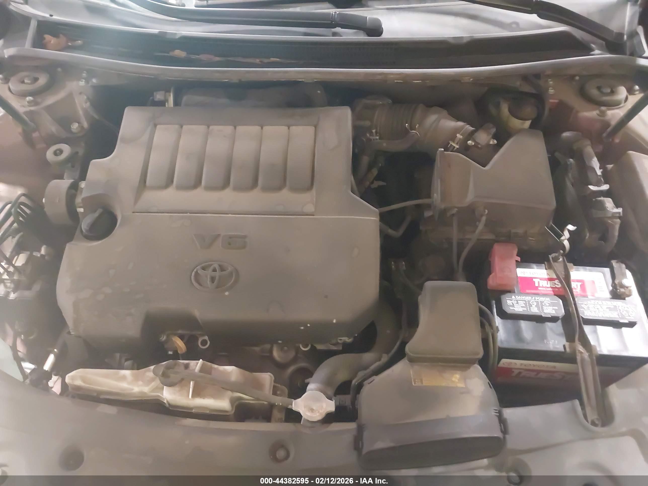 TOYOTA AVALON image 10