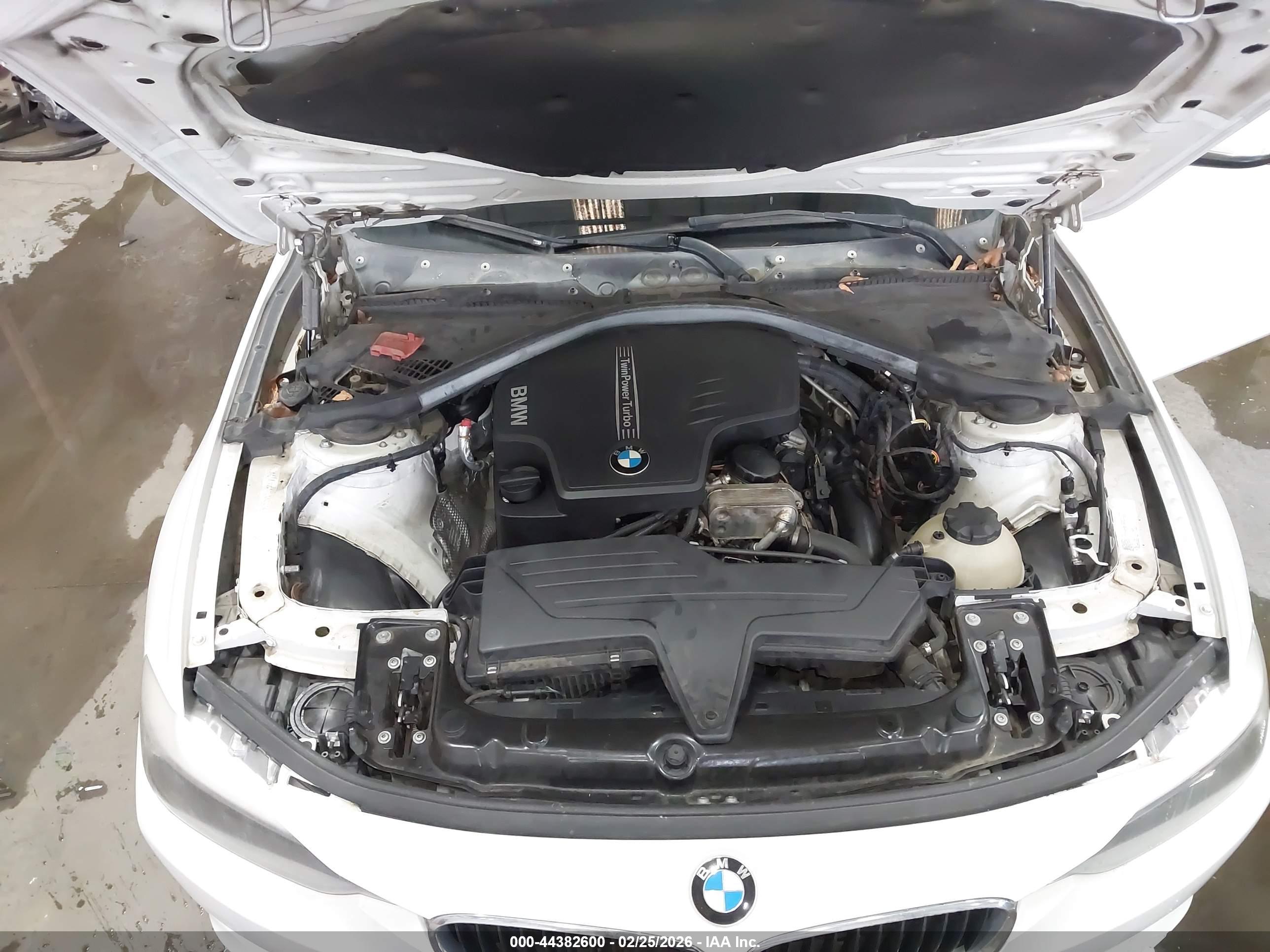 BMW 328I image 10