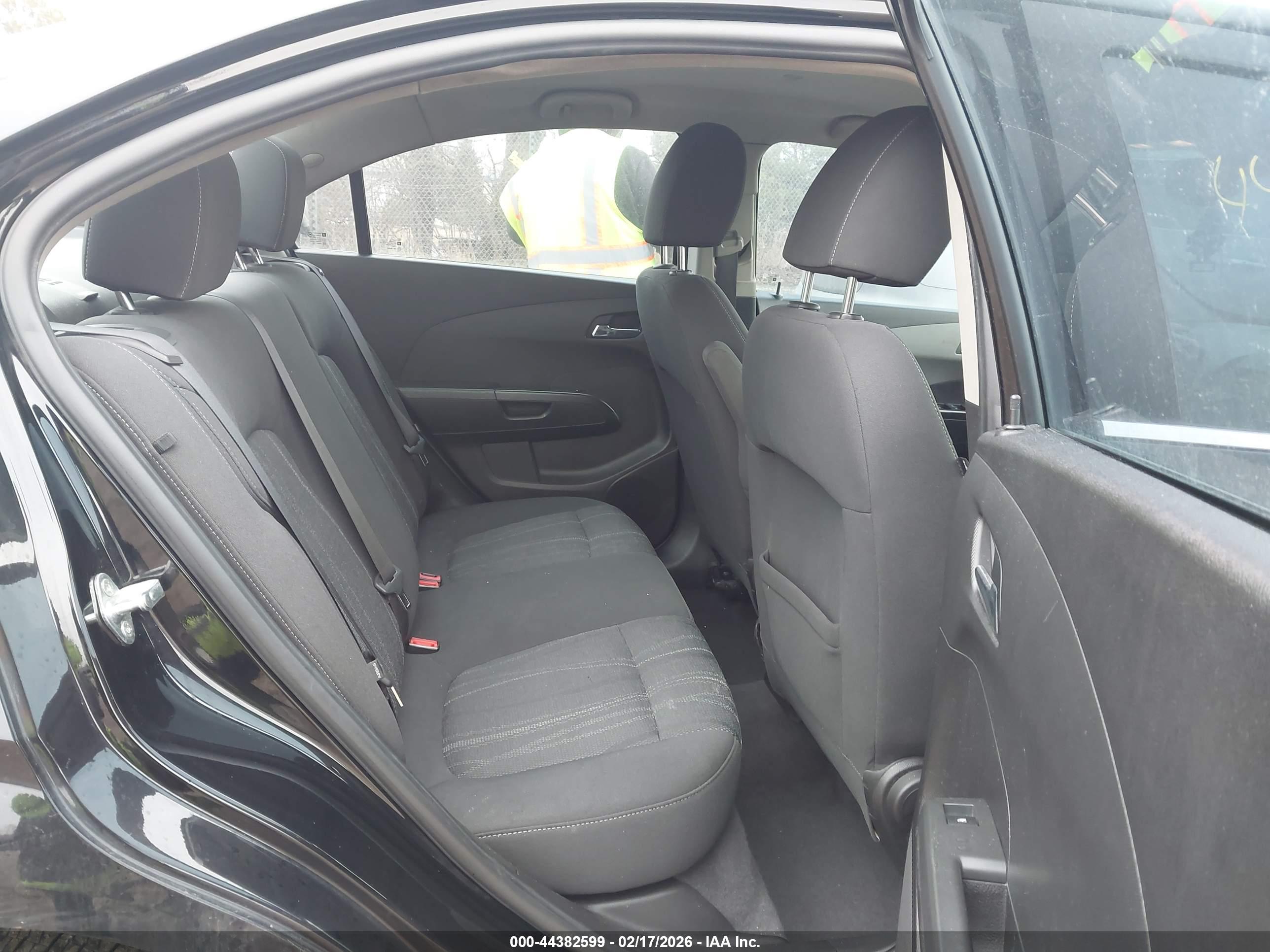 CHEVROLET SONIC image 8