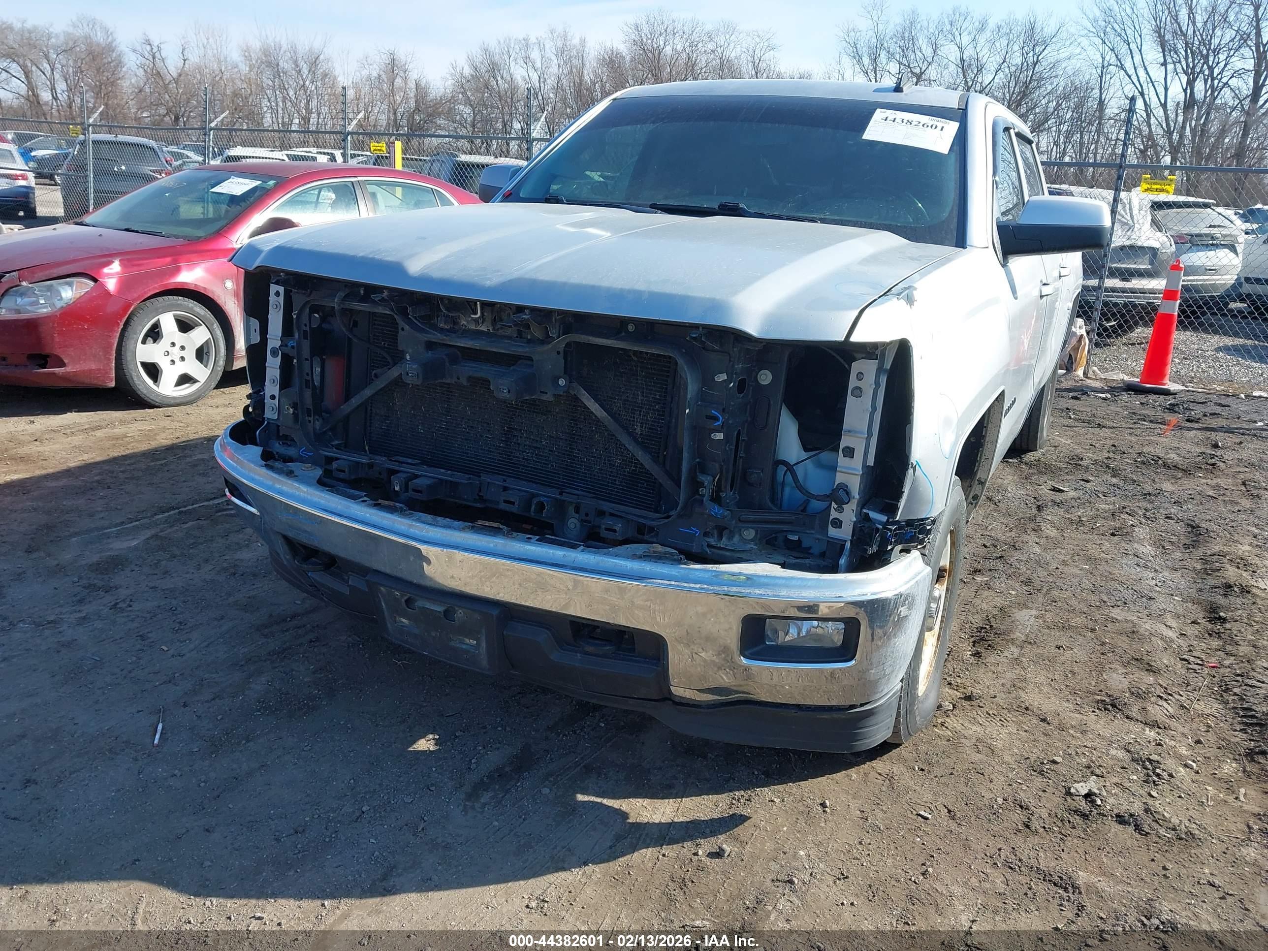 CHEVROLET SILVERADO image 6