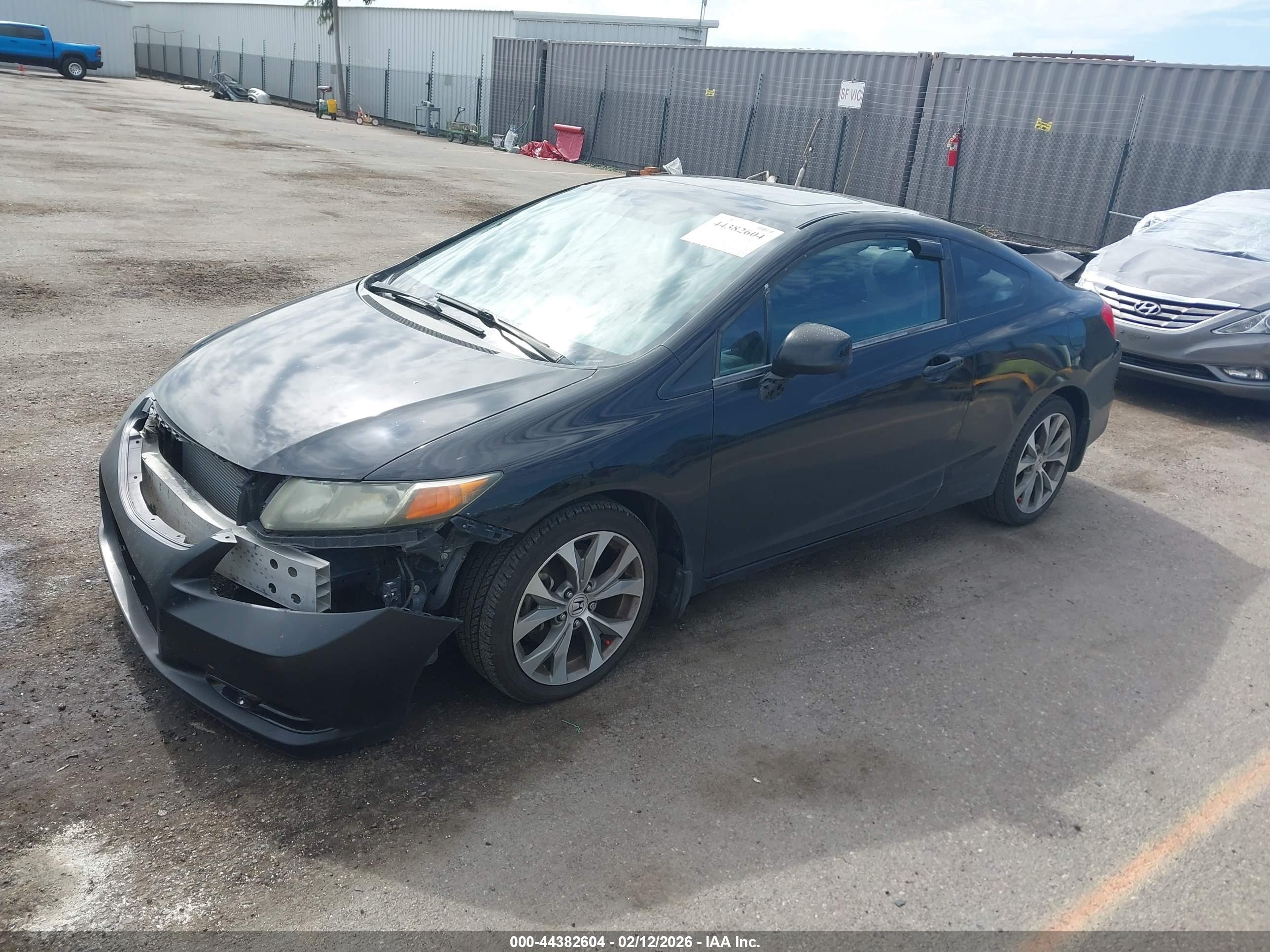 HONDA CIVIC image 2