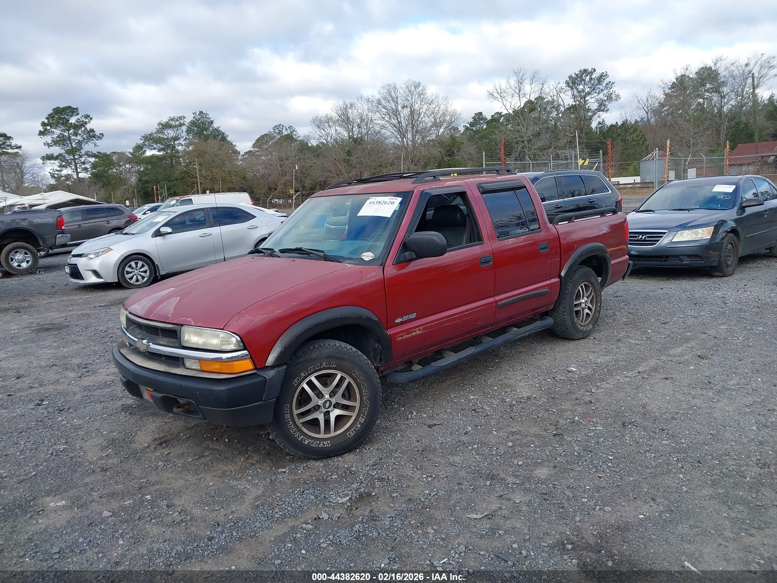 CHEVROLET S-10 image 2