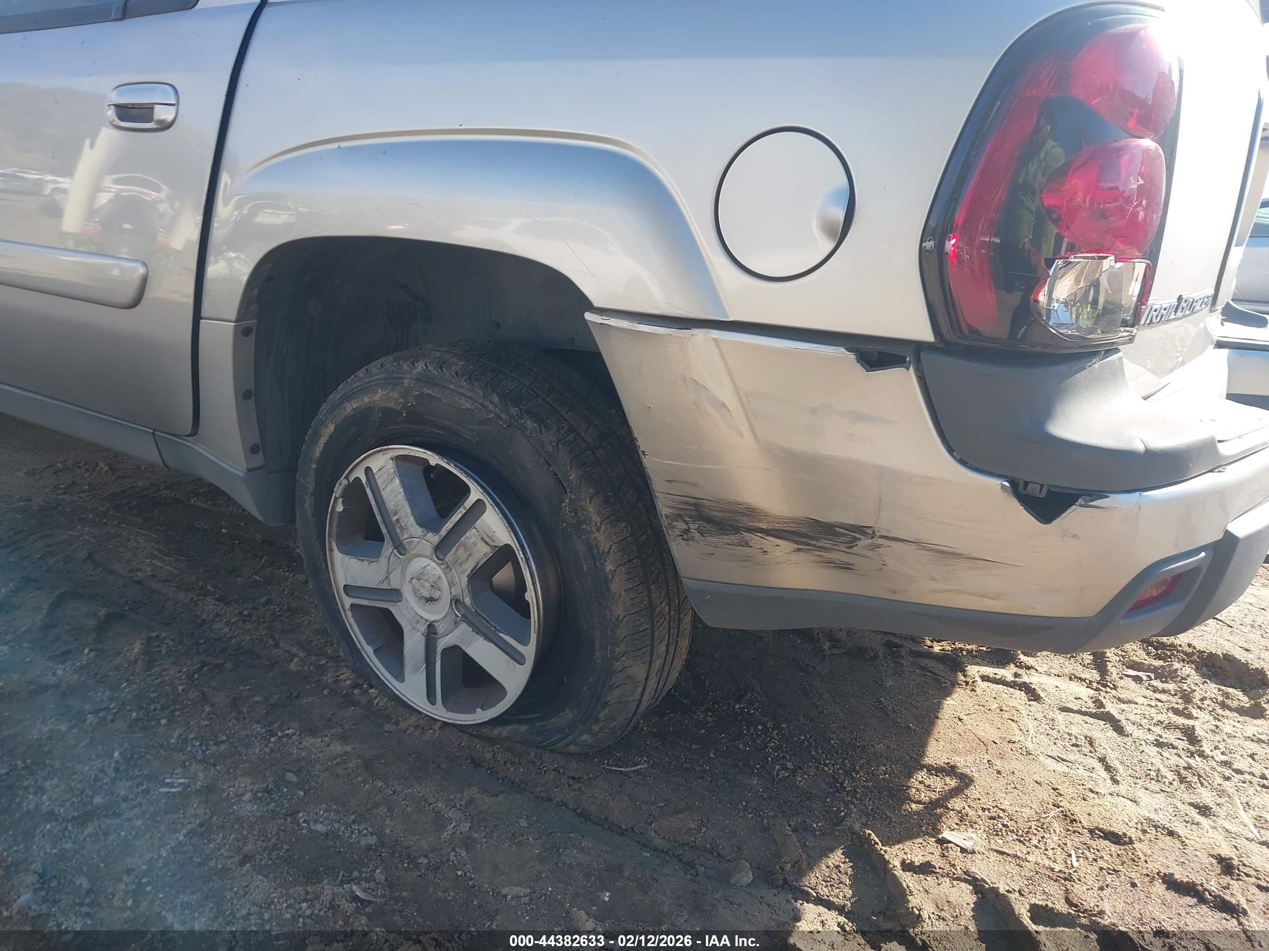CHEVROLET TRAILBLAZER image 6