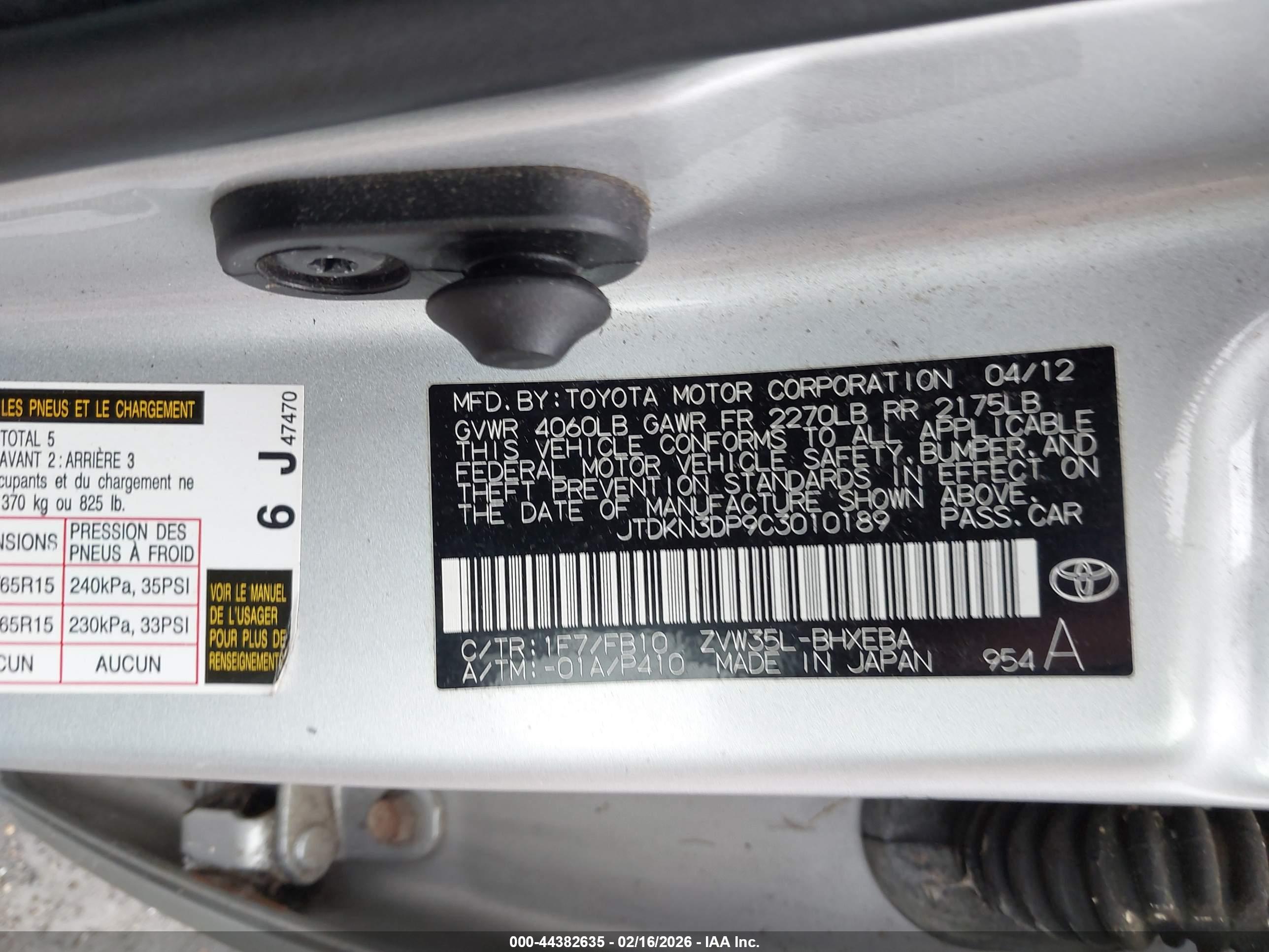 TOYOTA PRIUS image 9