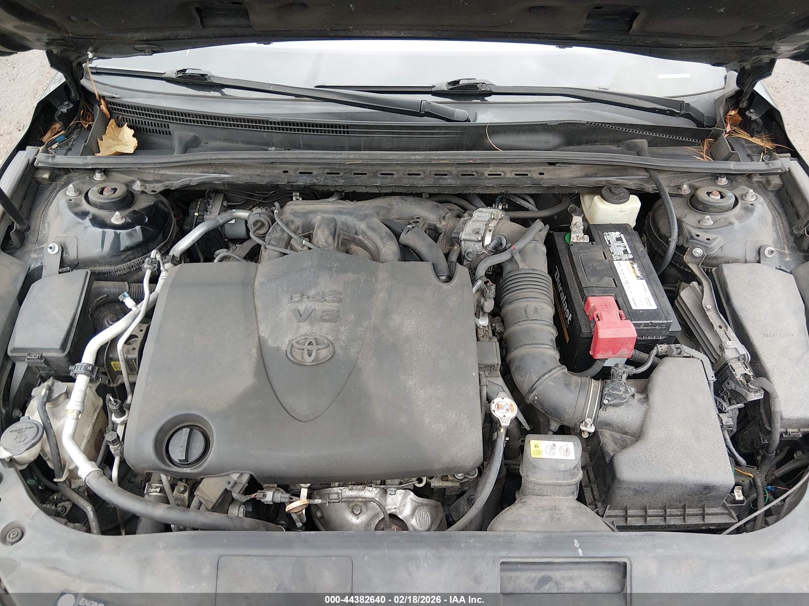 TOYOTA AVALON image 10