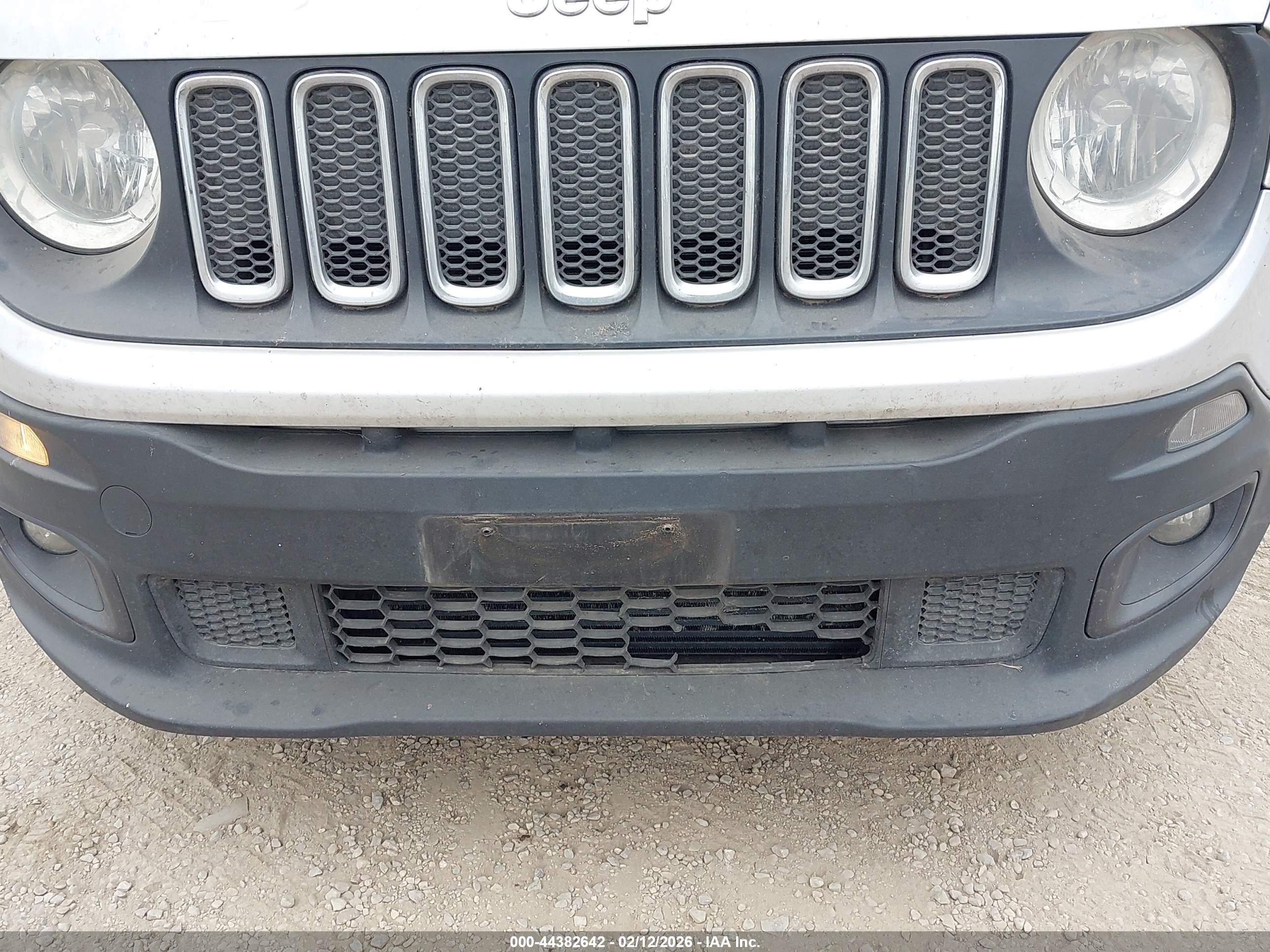 JEEP RENEGADE image 6