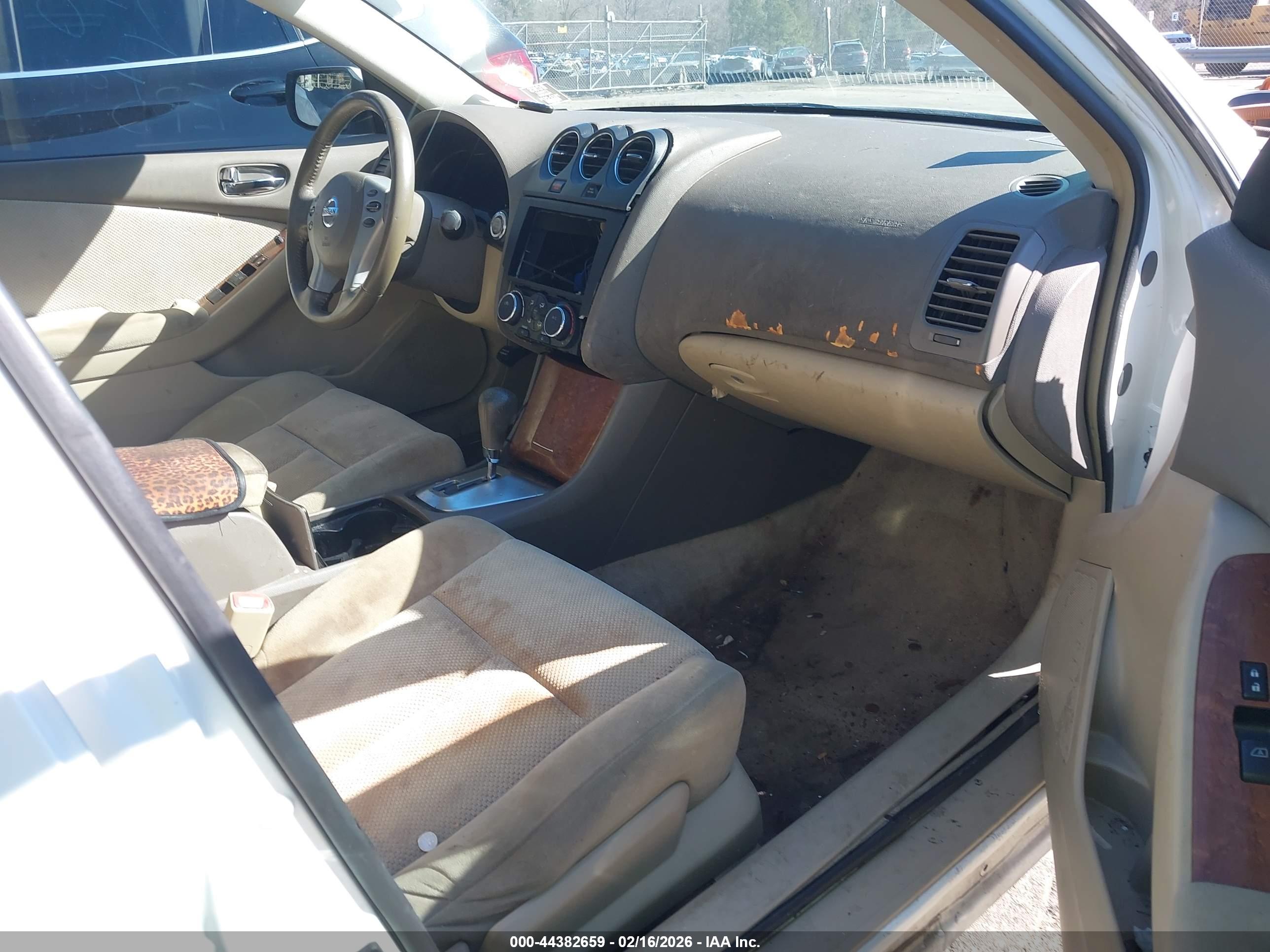 NISSAN ALTIMA image 5