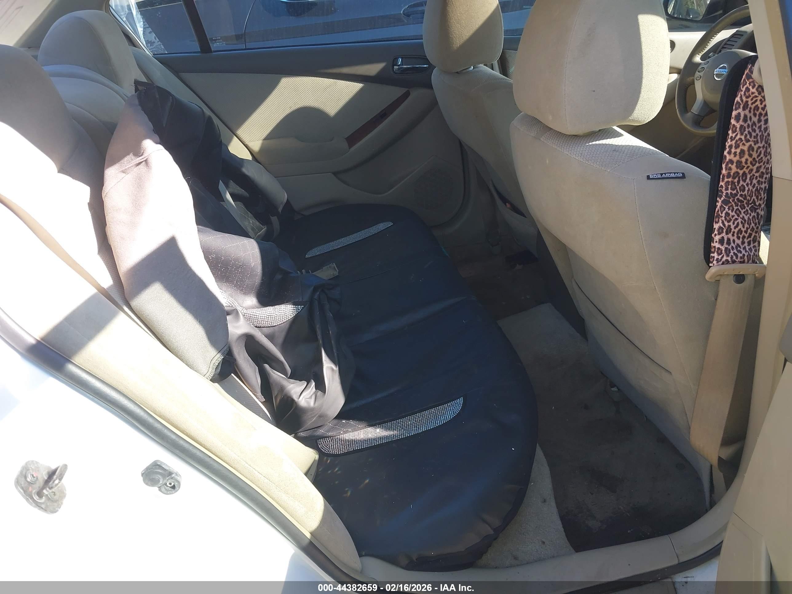 NISSAN ALTIMA image 8