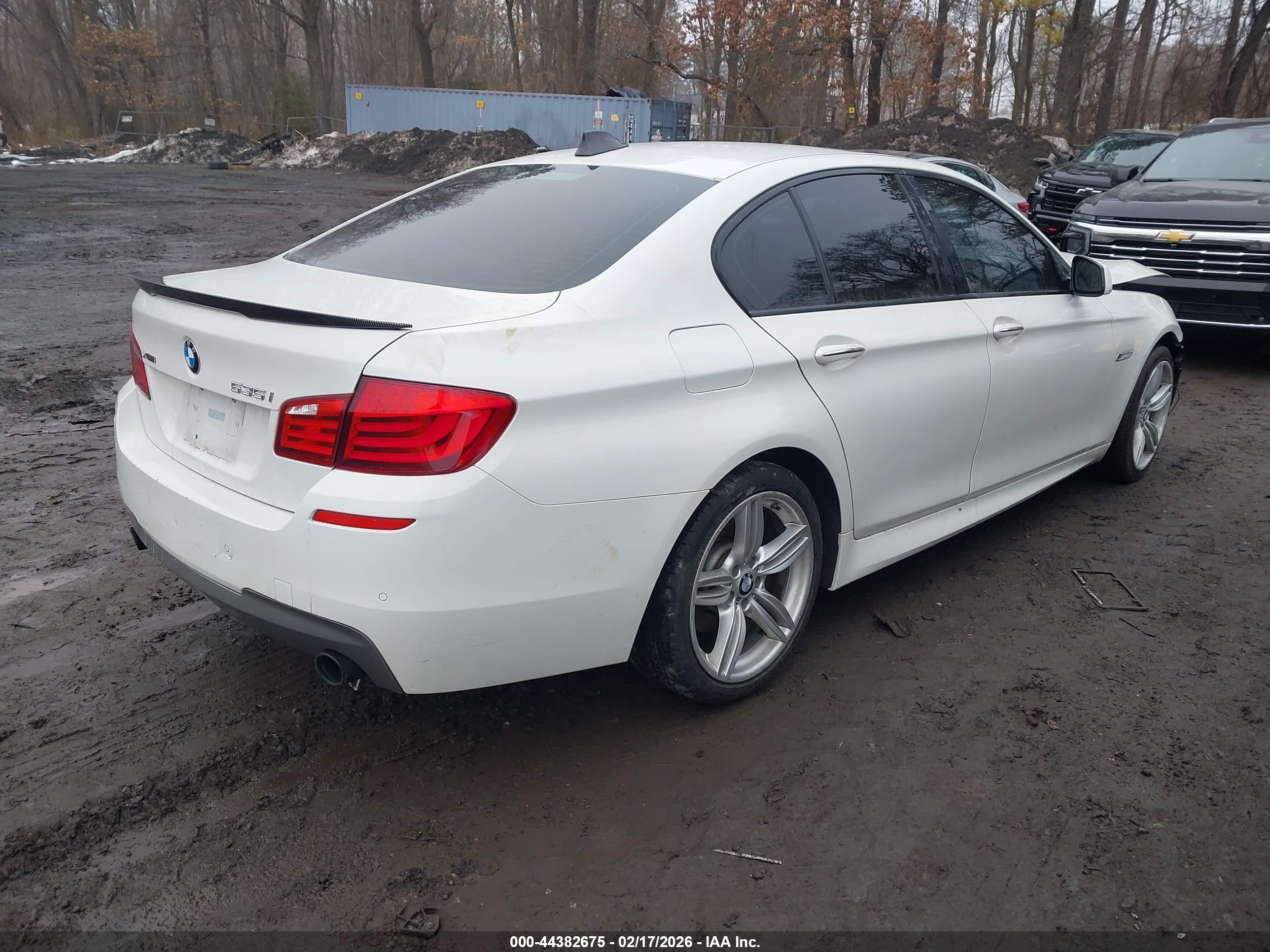 BMW 535I image 4