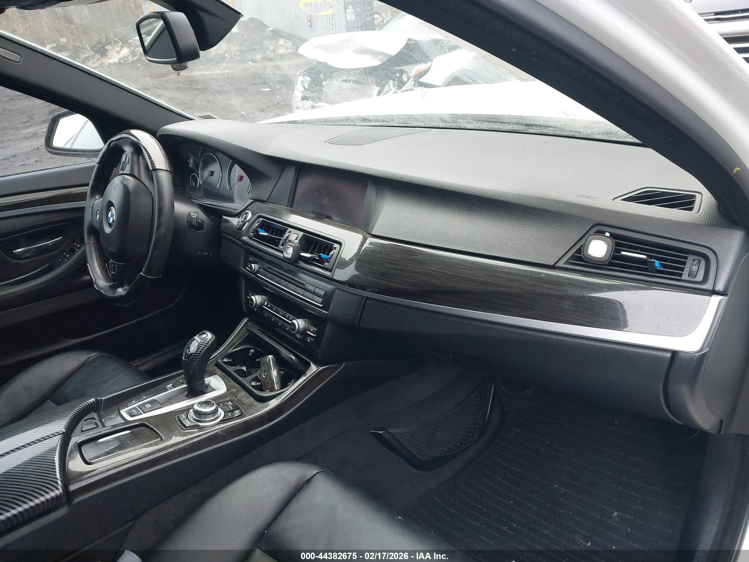 BMW 535I image 5
