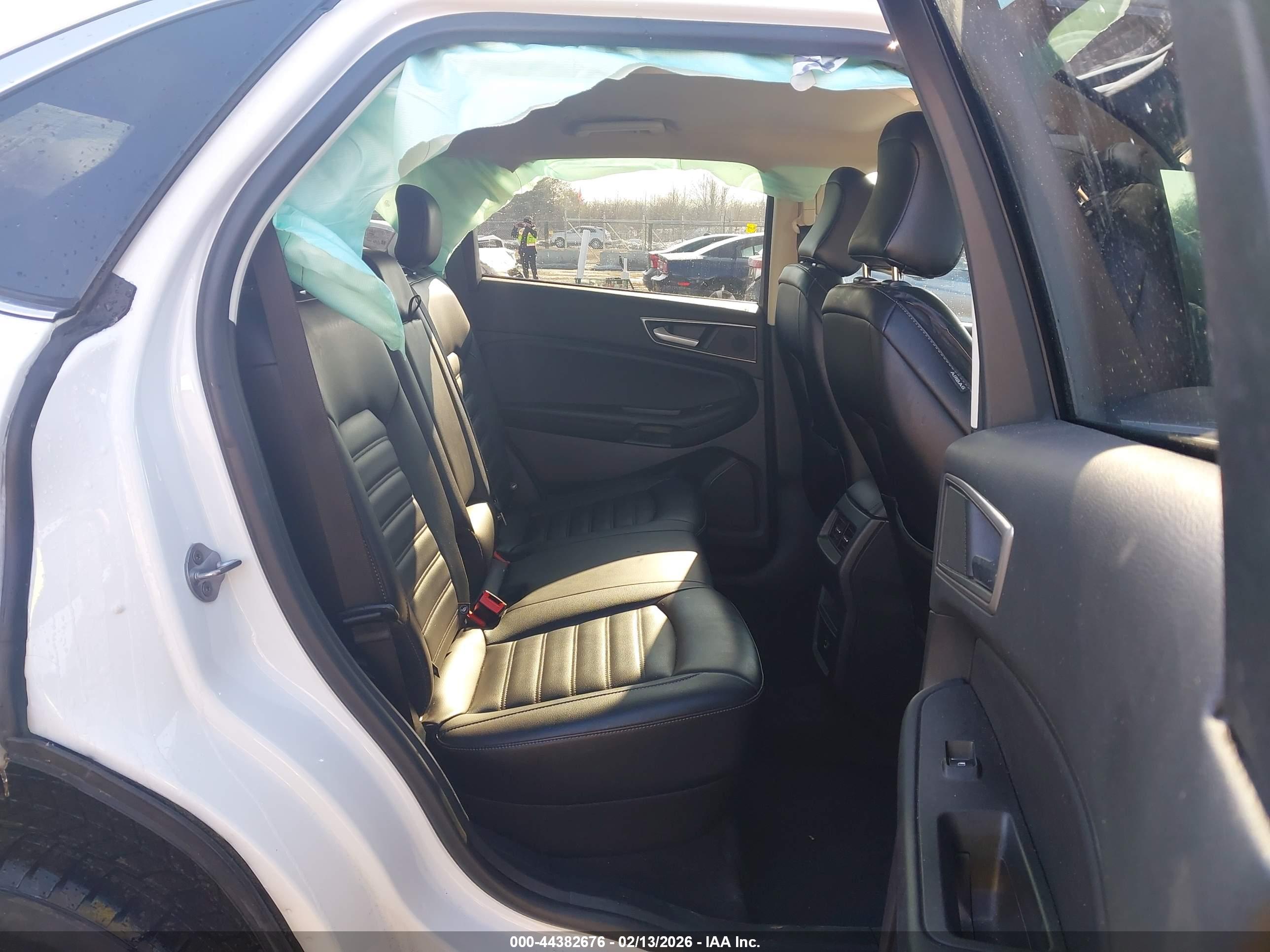 FORD EDGE image 8