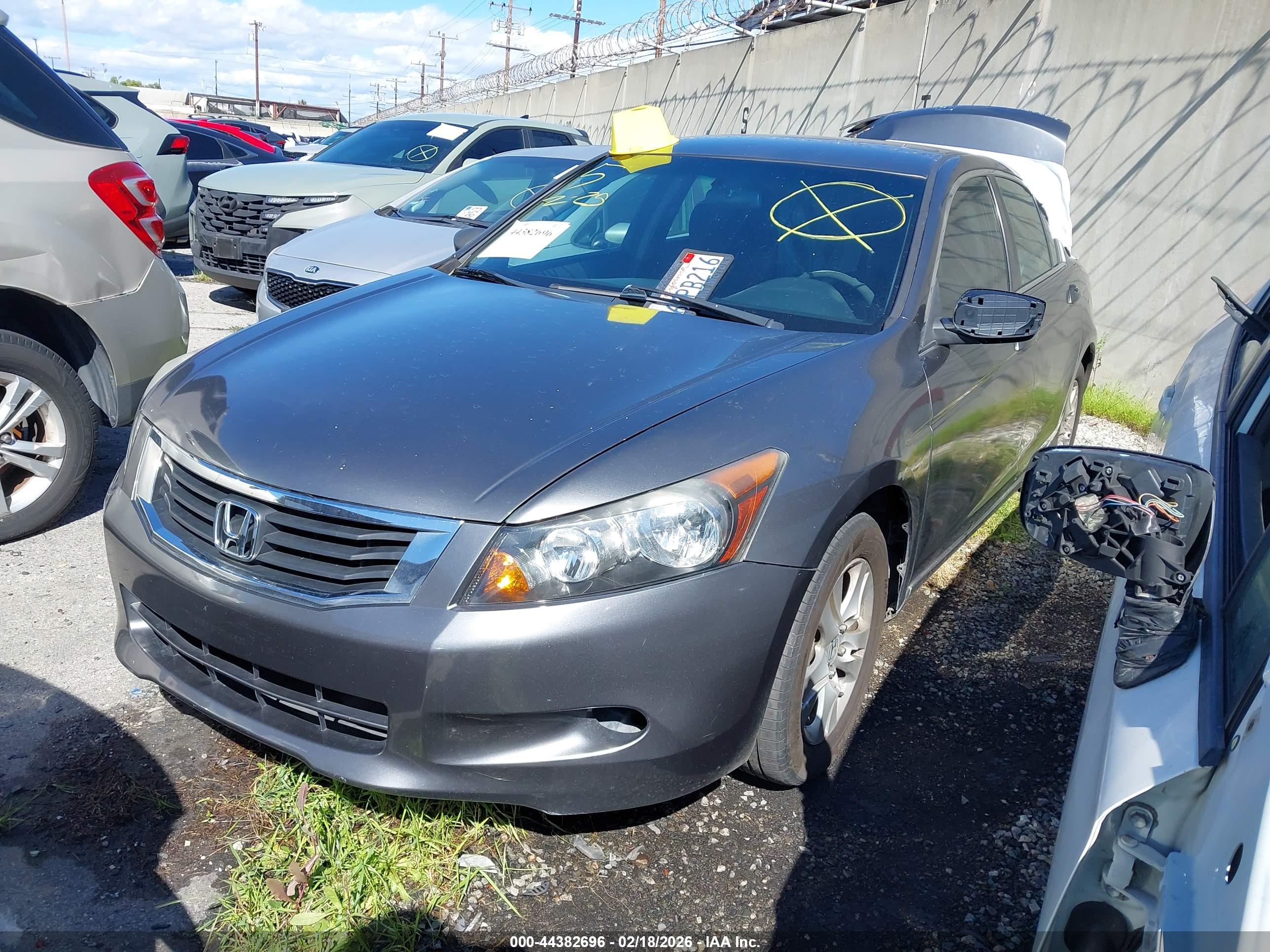 HONDA ACCORD image 2