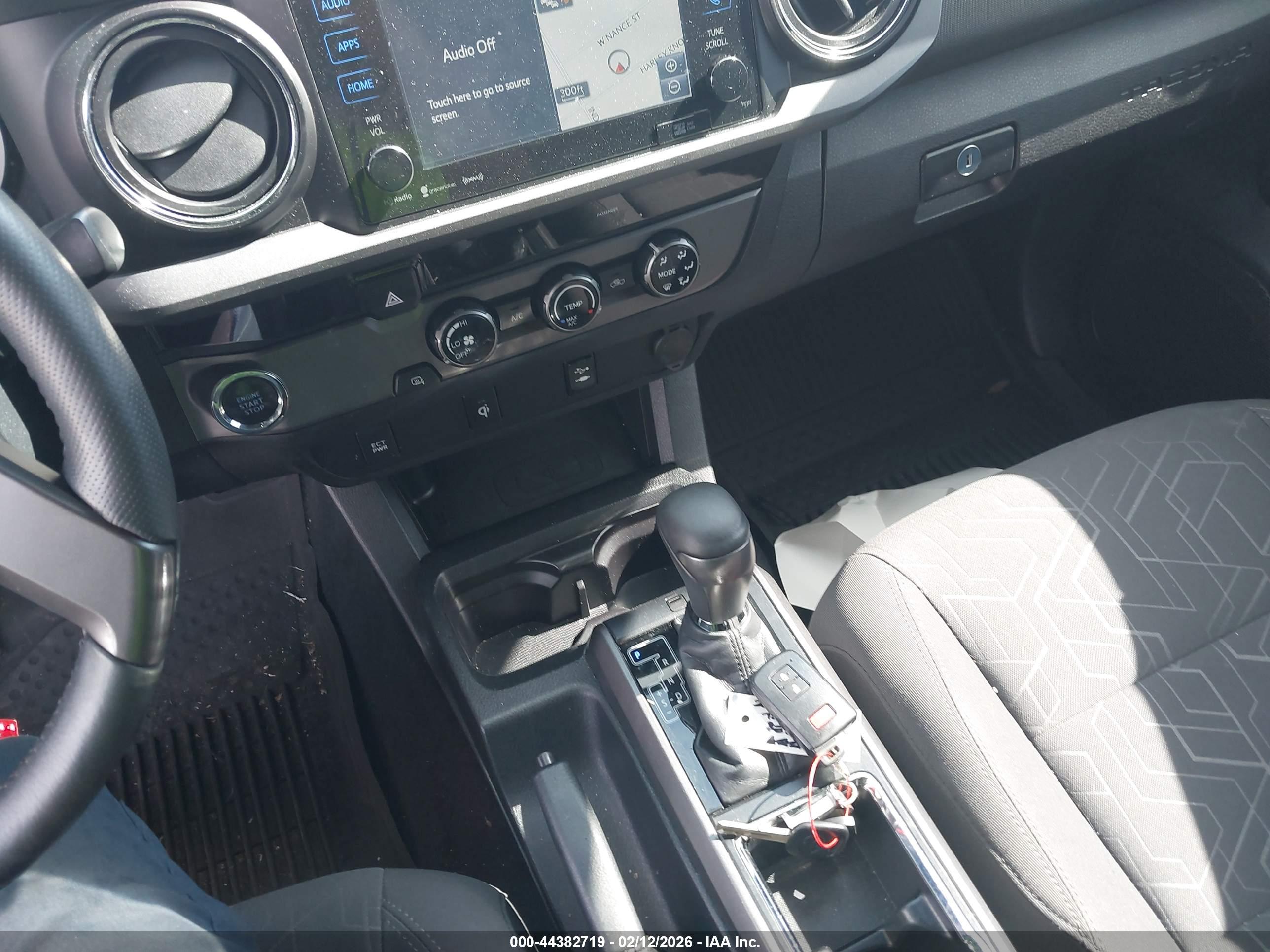 TOYOTA TACOMA image 11