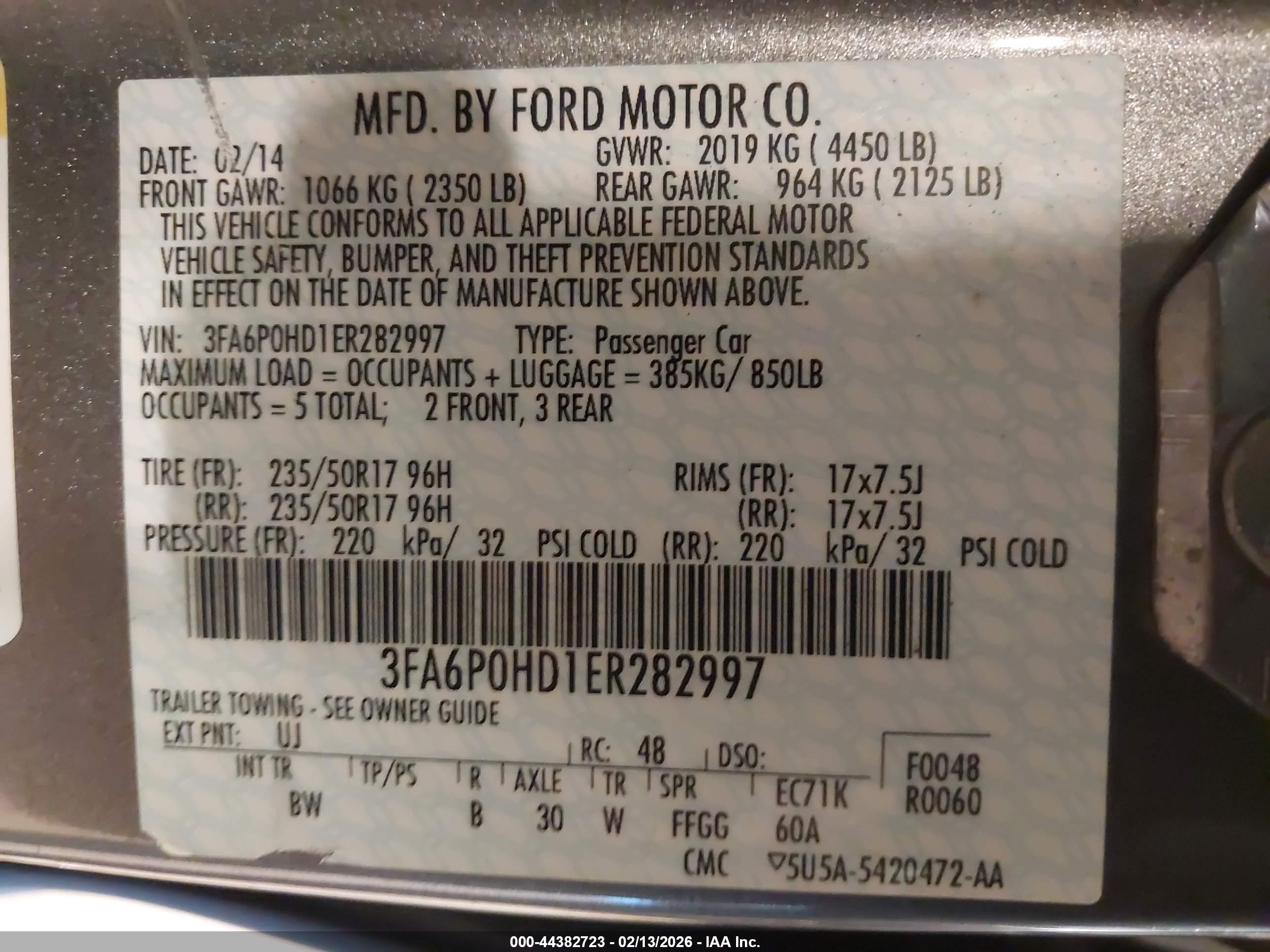 FORD FUSION image 9