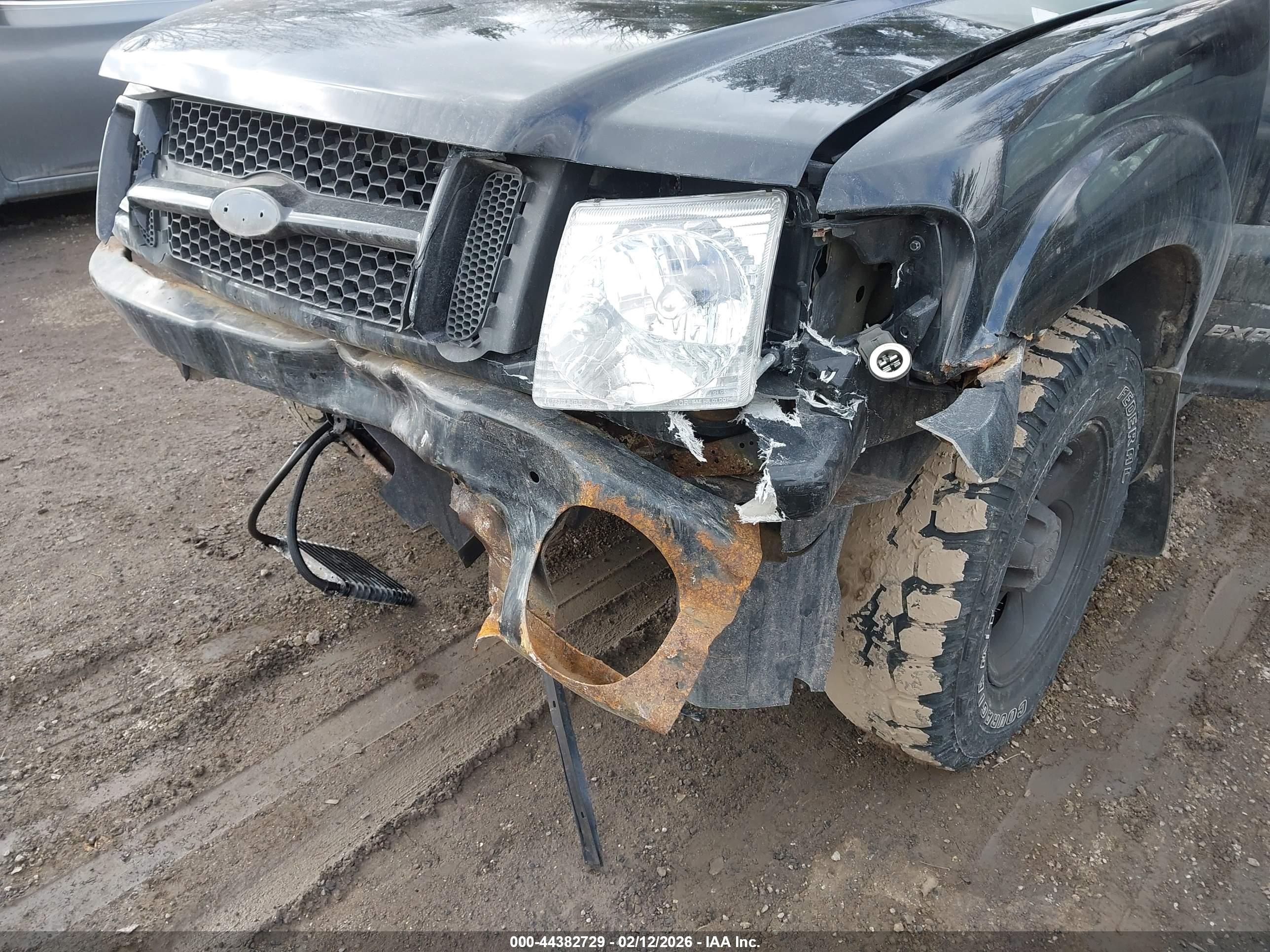 FORD EXPLORER image 6