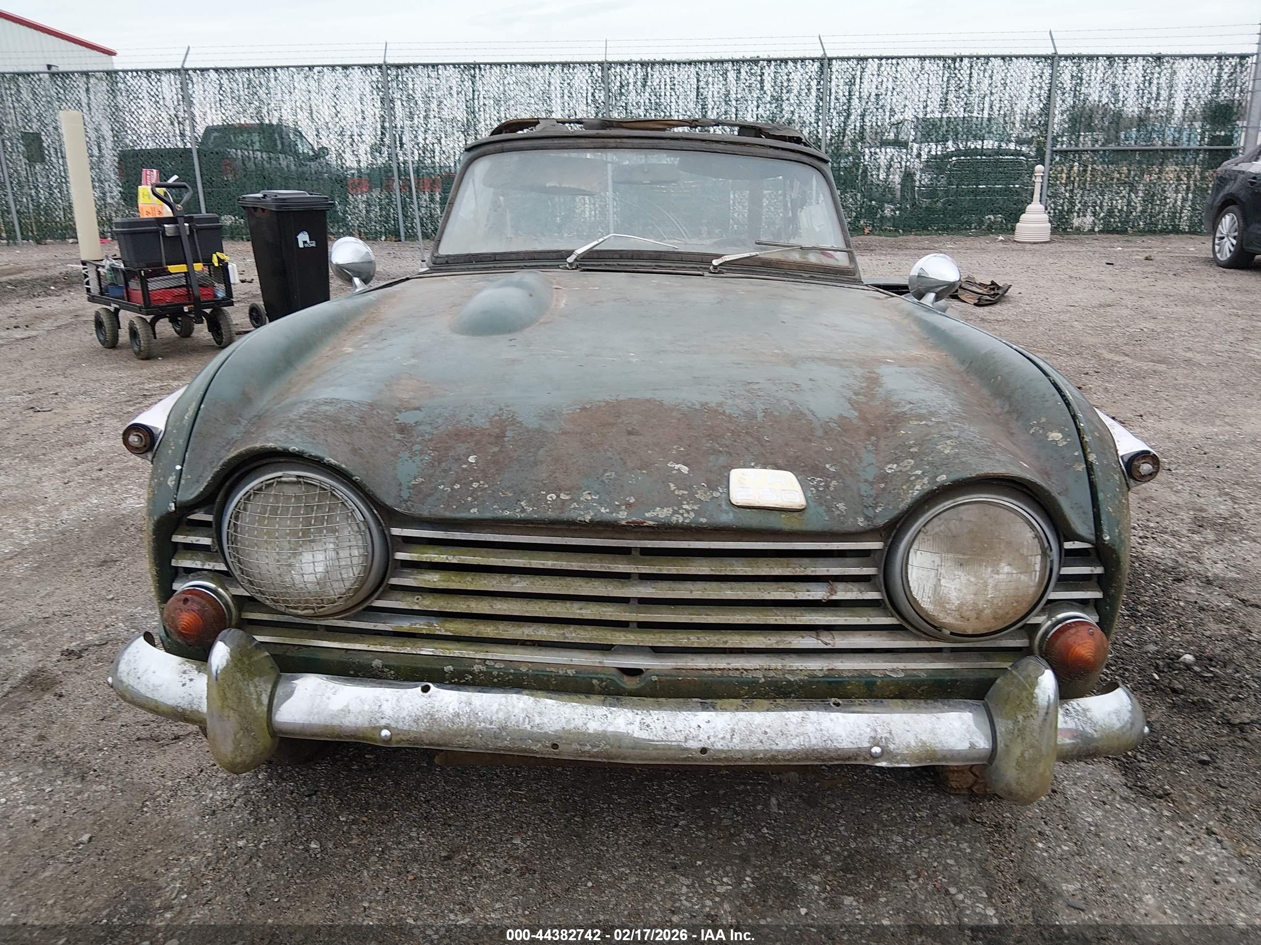 TRIUMPH TR250 image 6