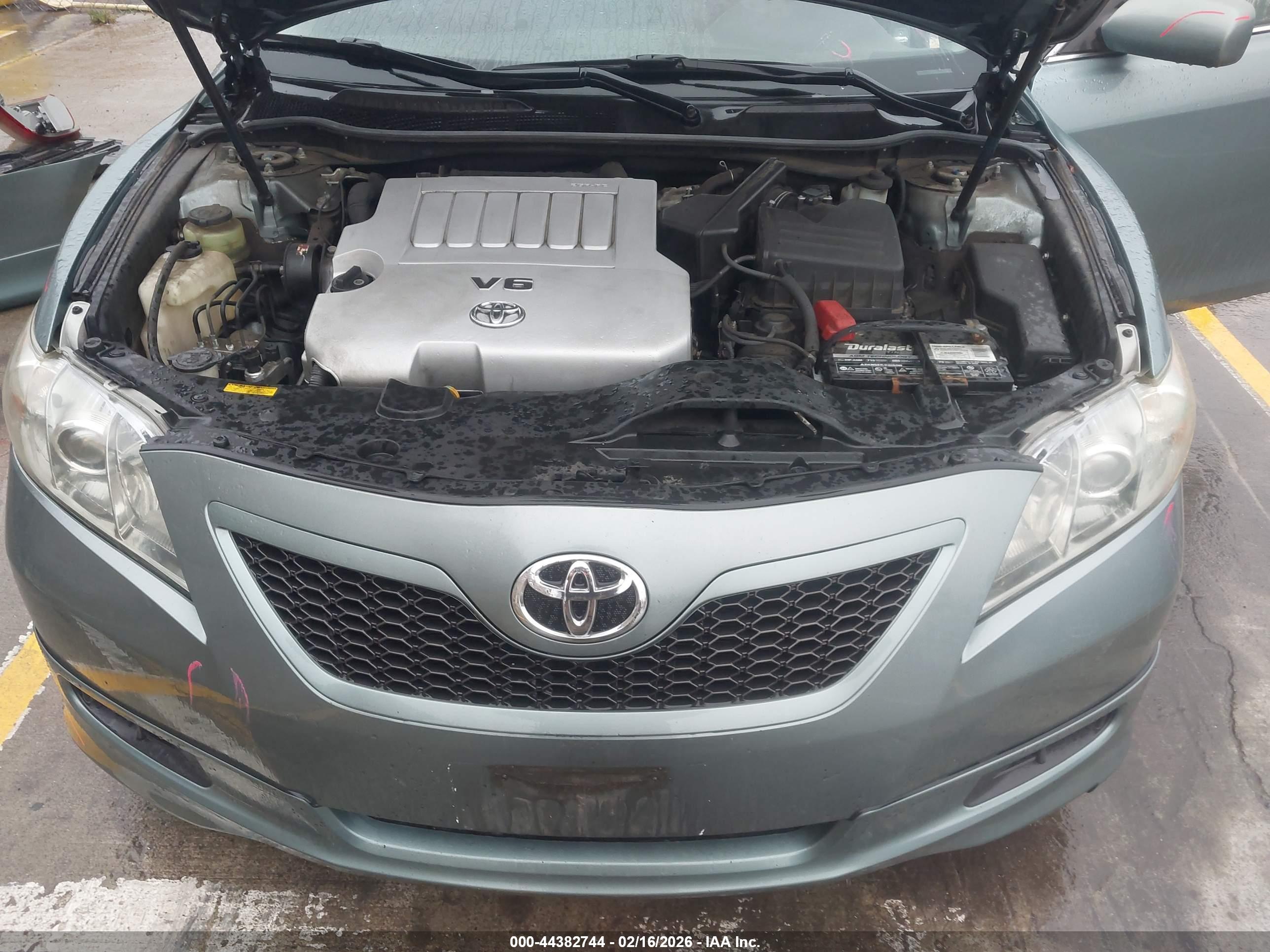 TOYOTA CAMRY image 10