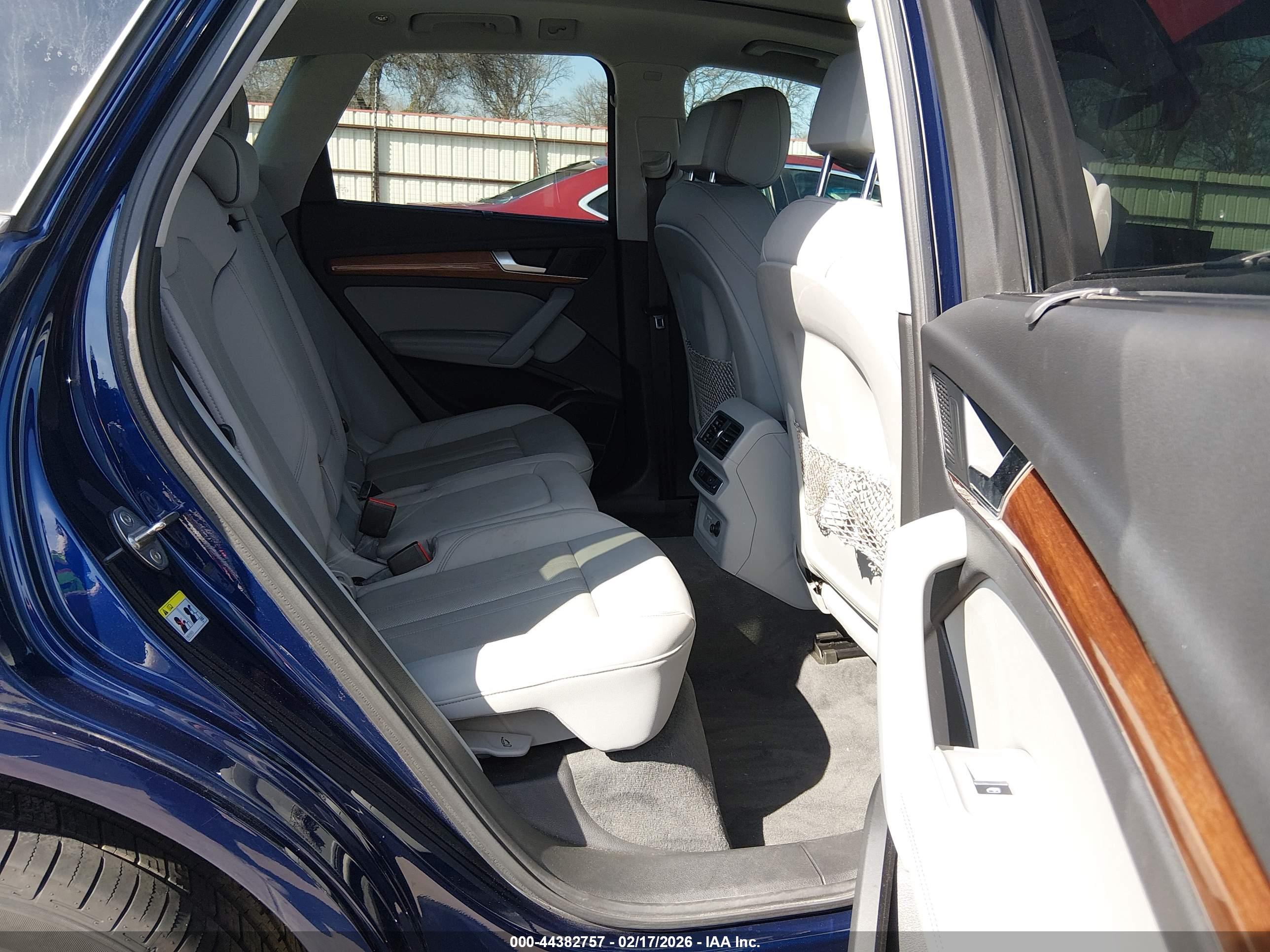 AUDI Q5 image 8