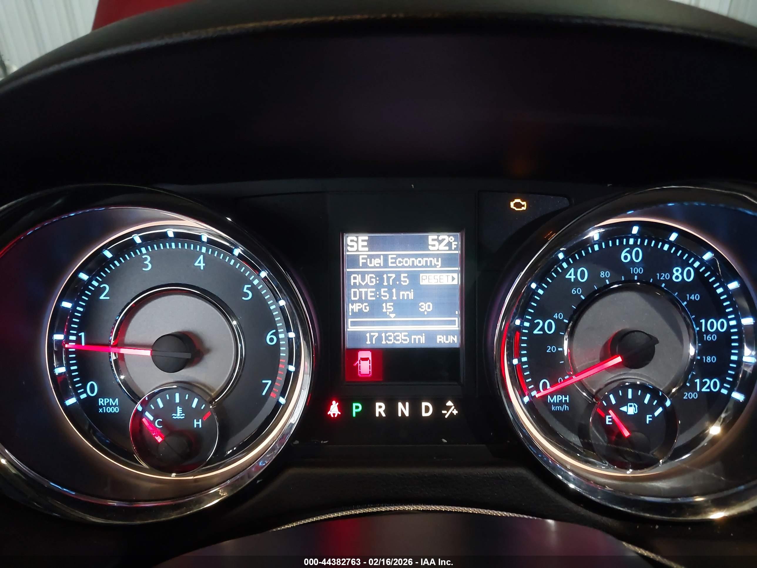 CHRYSLER TOWN image 7