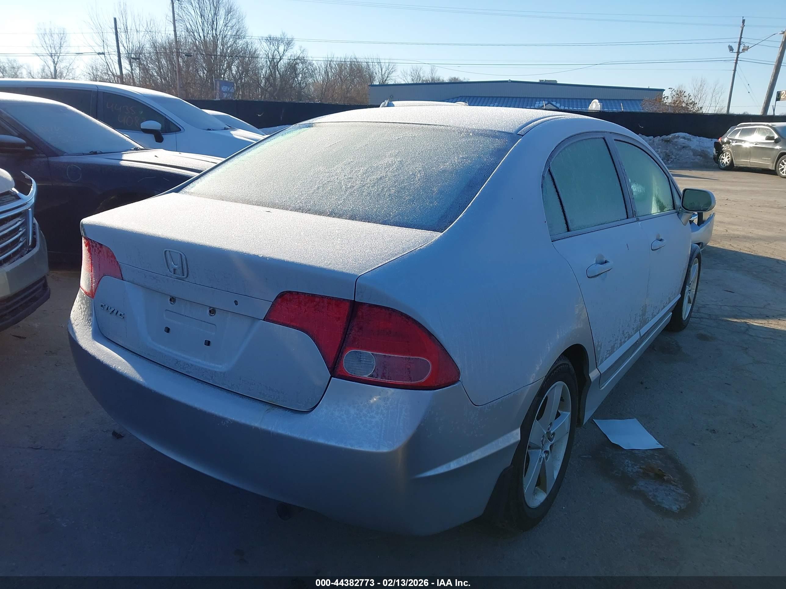 HONDA CIVIC image 4