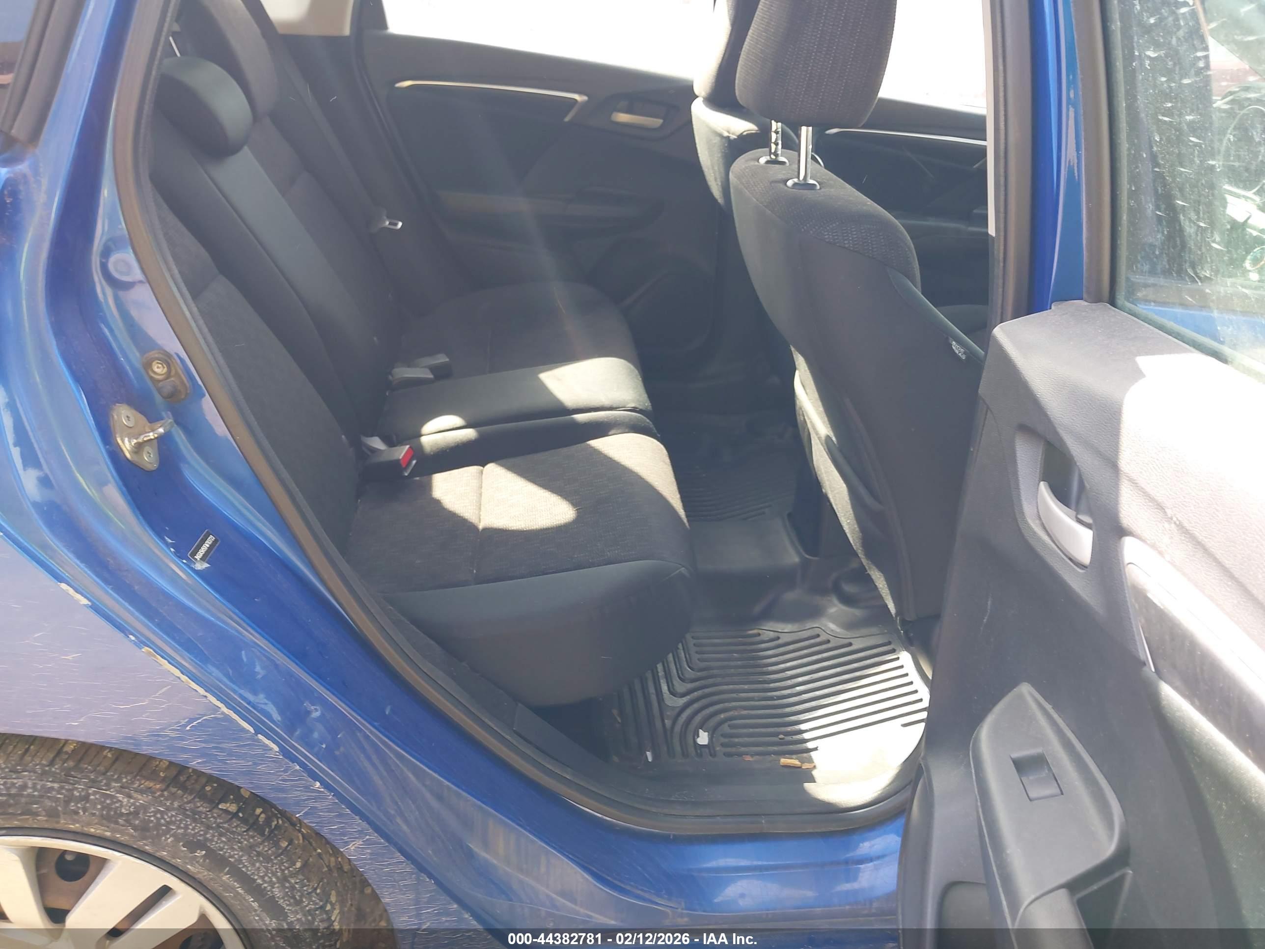 HONDA FIT image 8
