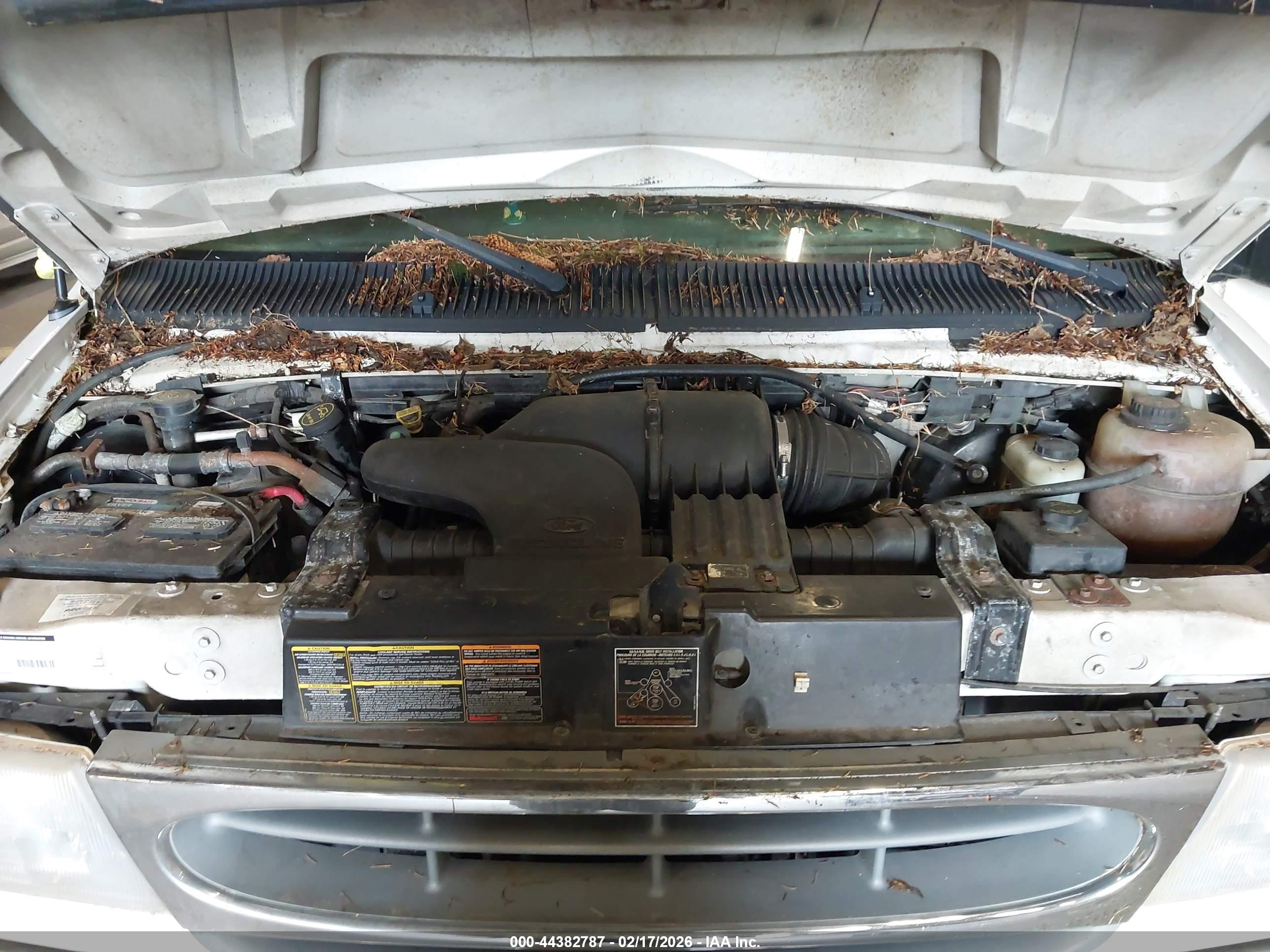 FORD E-250 image 10