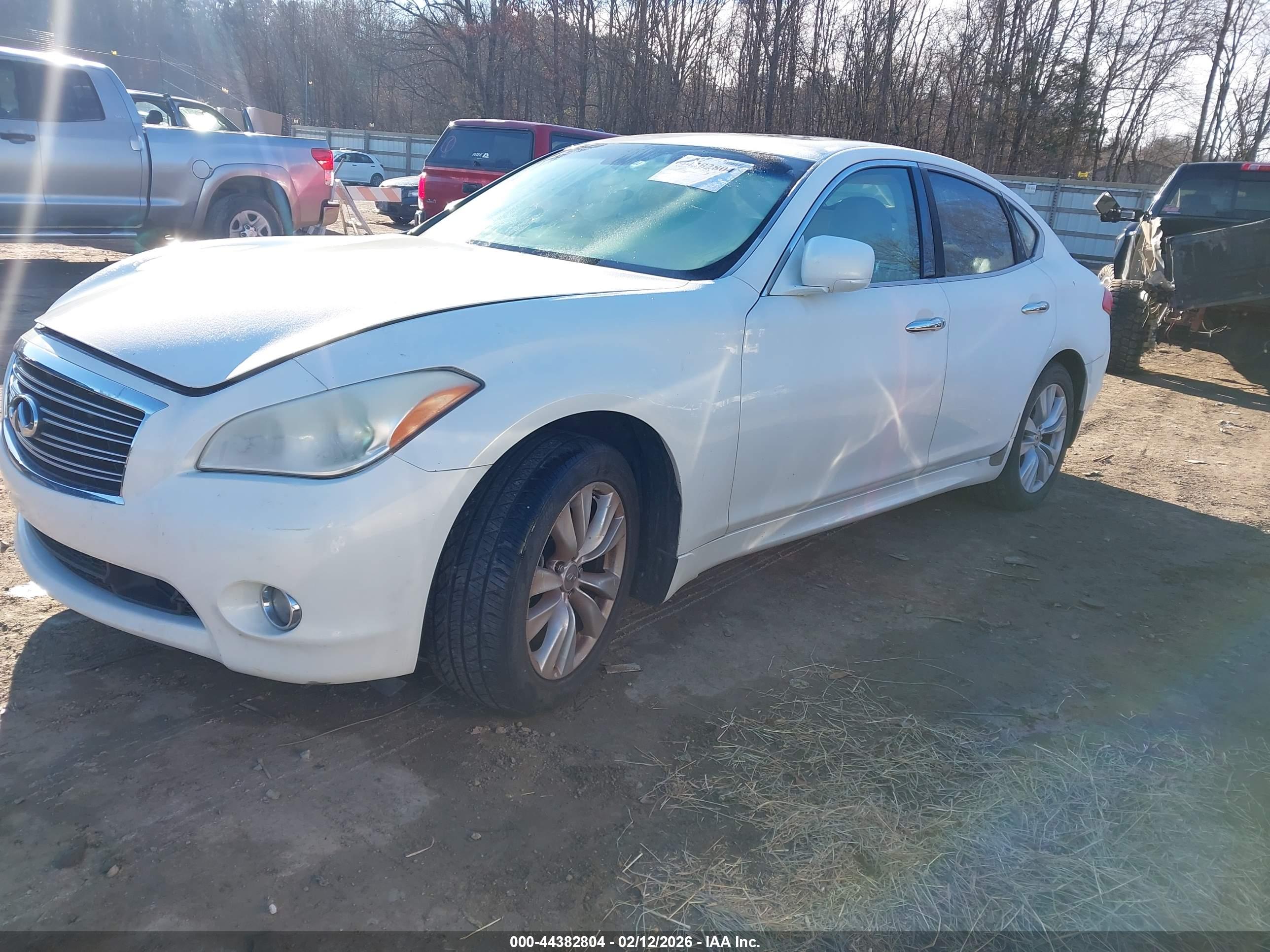 INFINITI M37X image 2