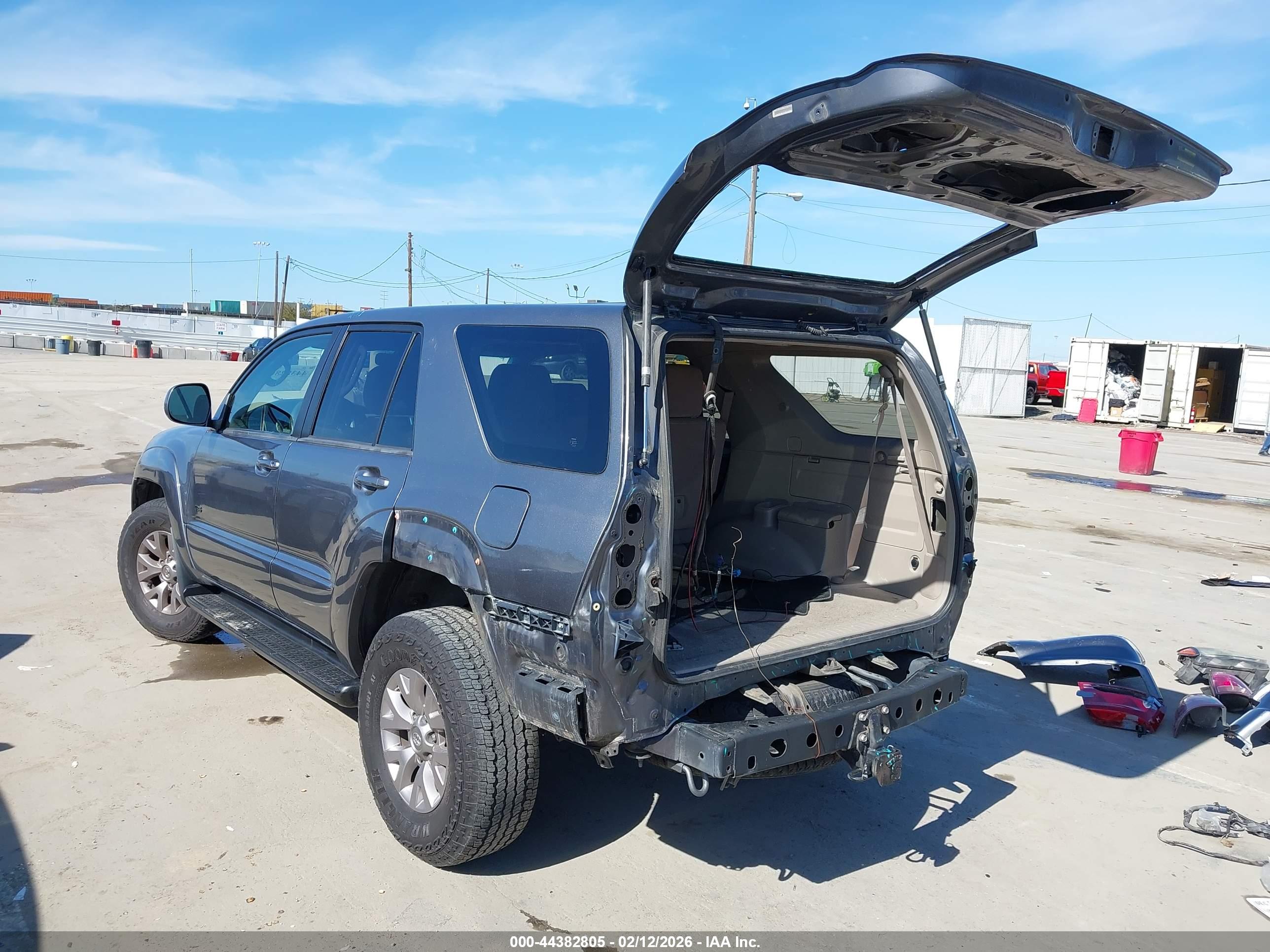 TOYOTA 4RUNNER image 6