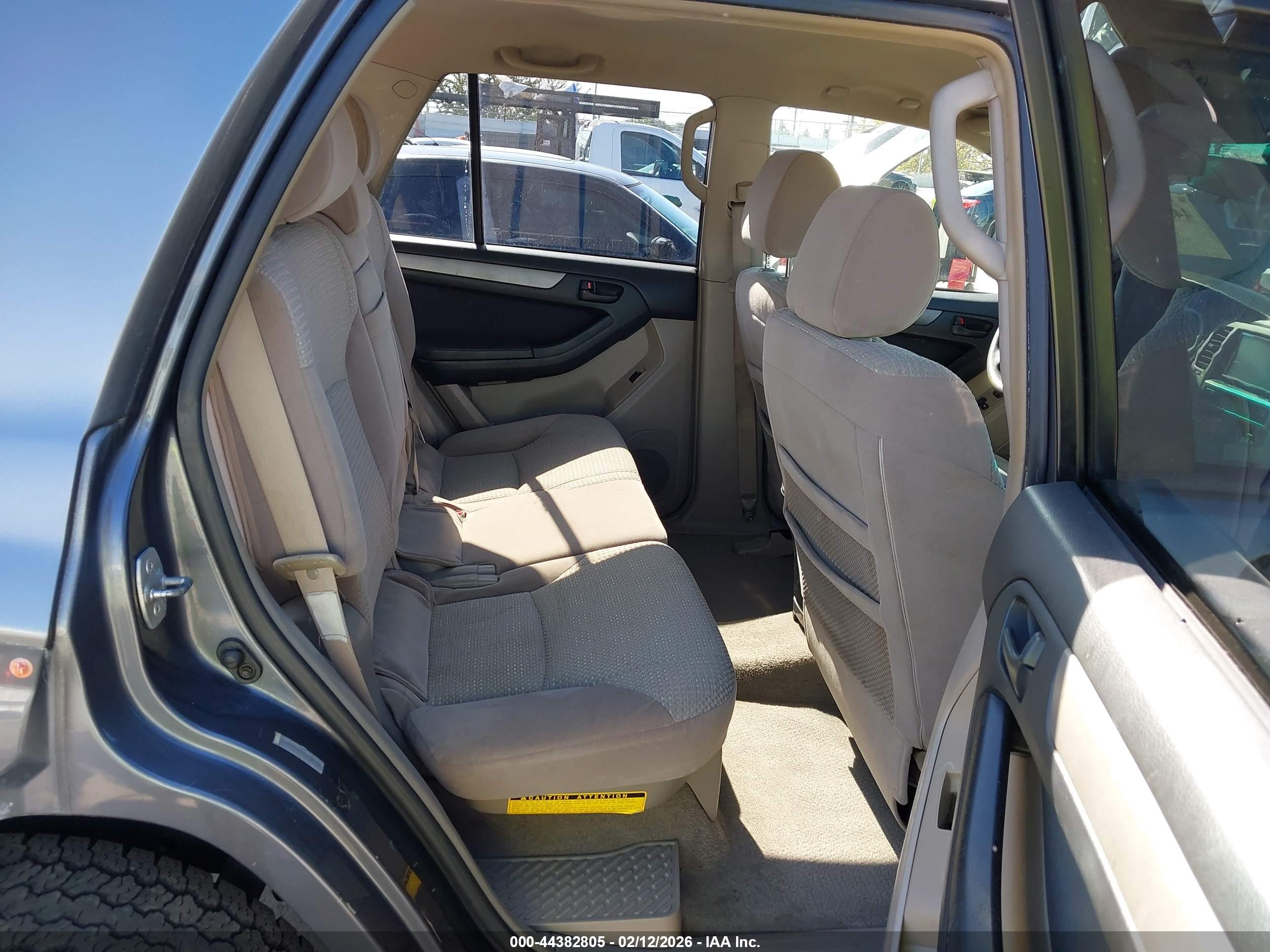 TOYOTA 4RUNNER image 8